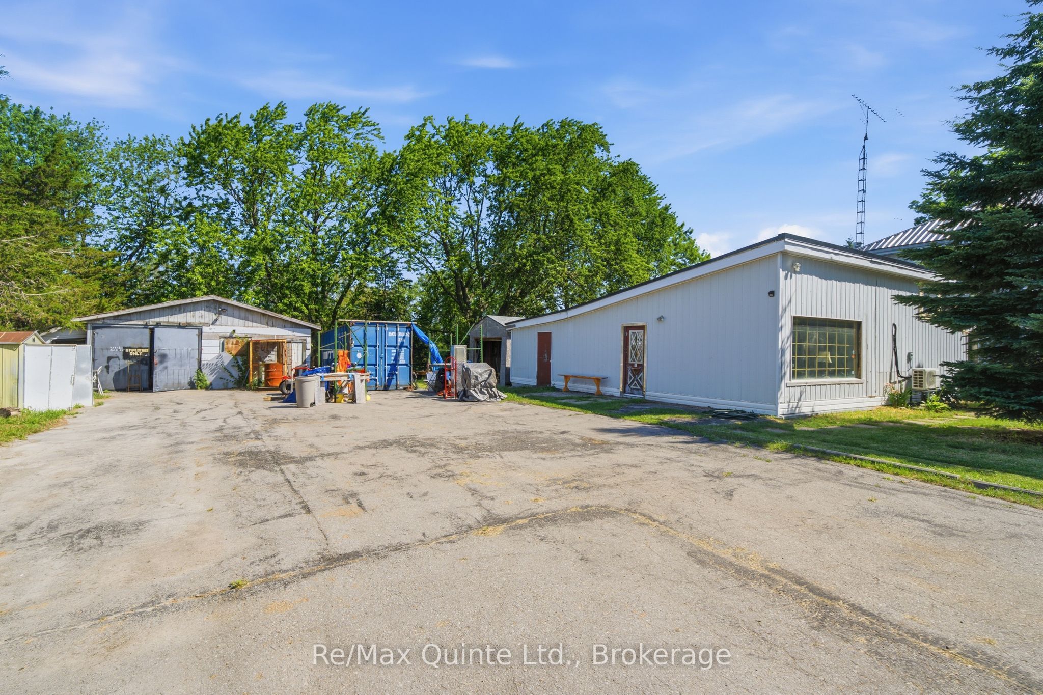 4611 Old Highway 2 Property Photo 7