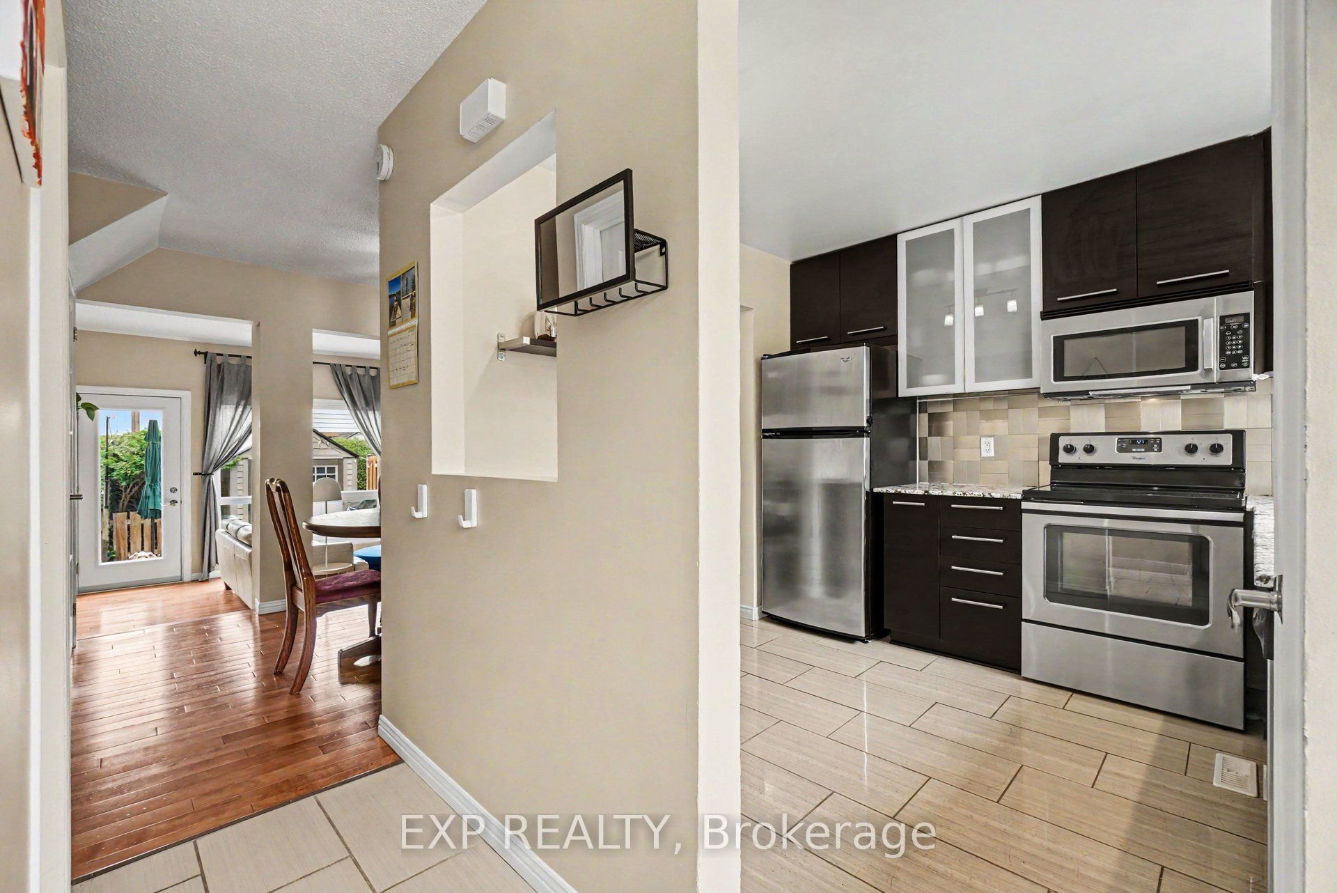 2030 Kelden Crescent 35 Property Photo 5