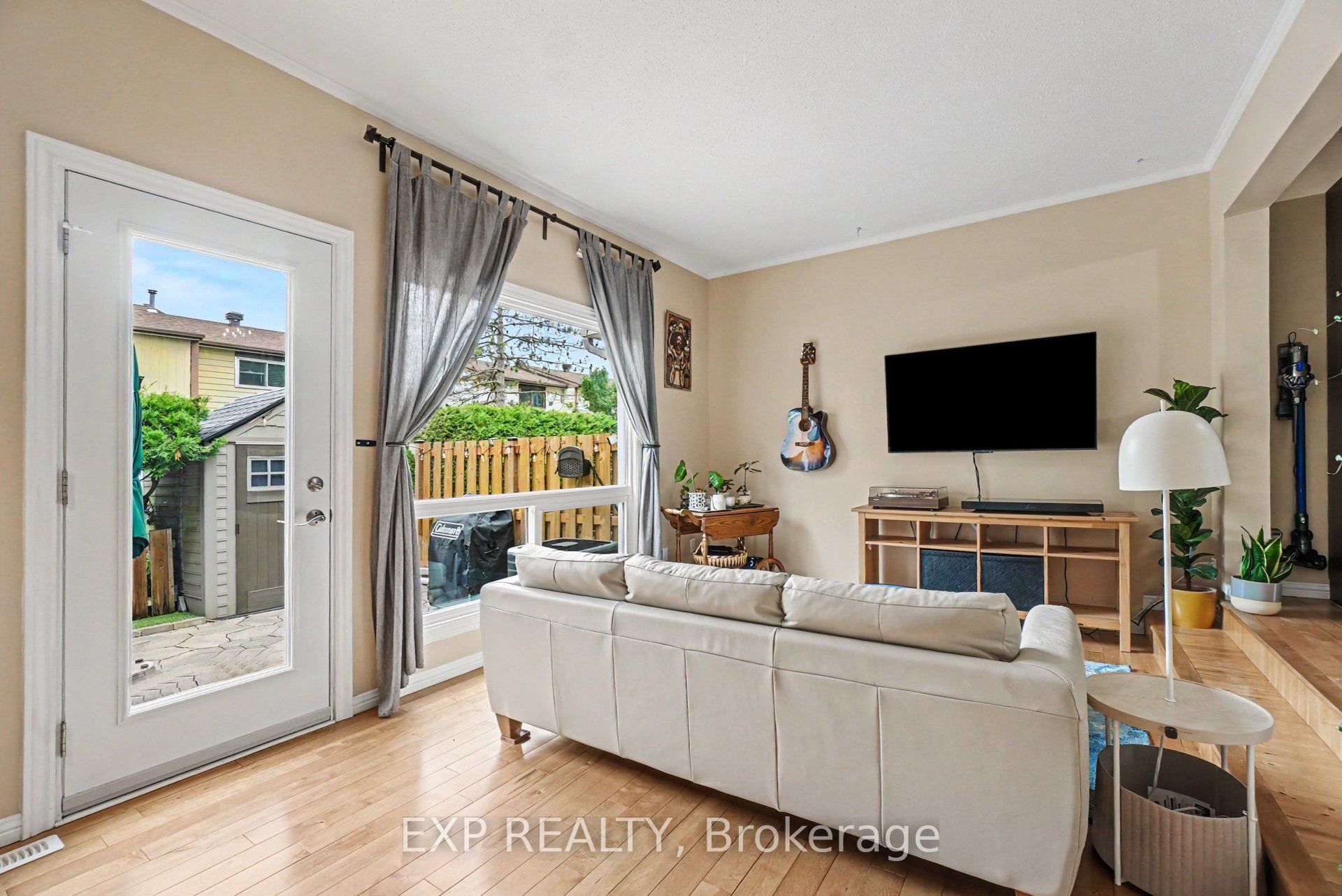 2030 Kelden Crescent 35 Property Photo 13