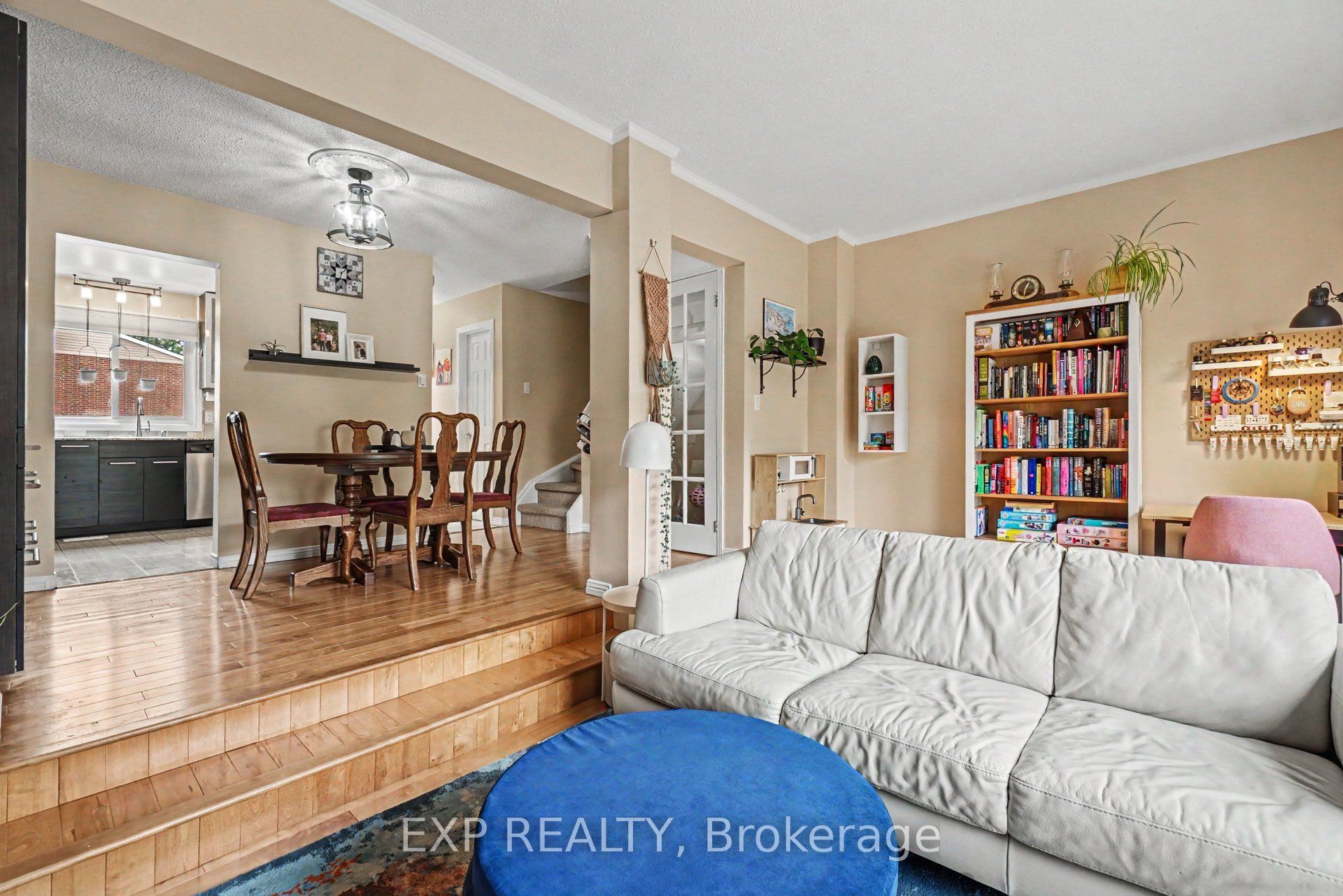 2030 Kelden Crescent 35 Property Photo 16