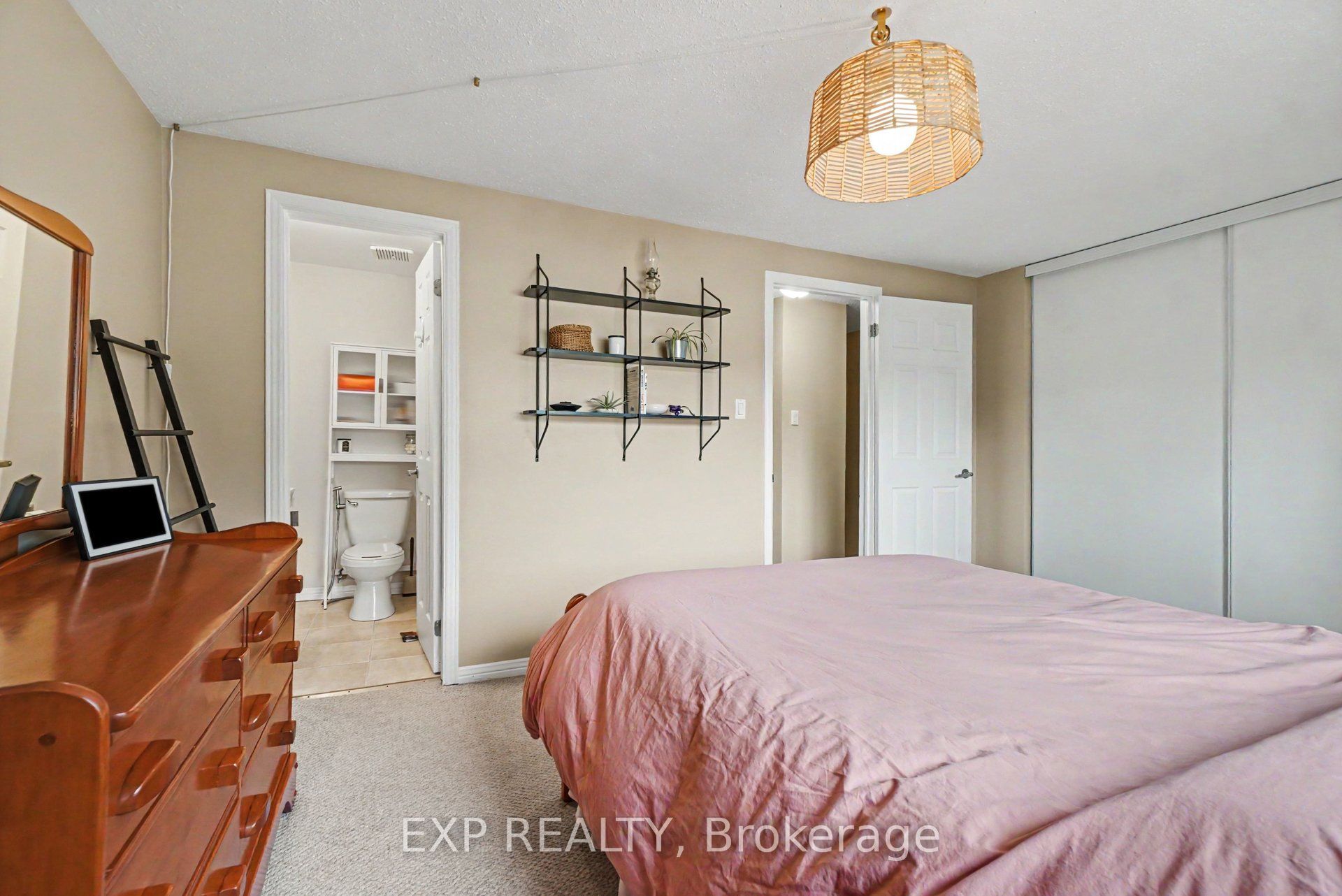 2030 Kelden Crescent 35 Property Photo 21