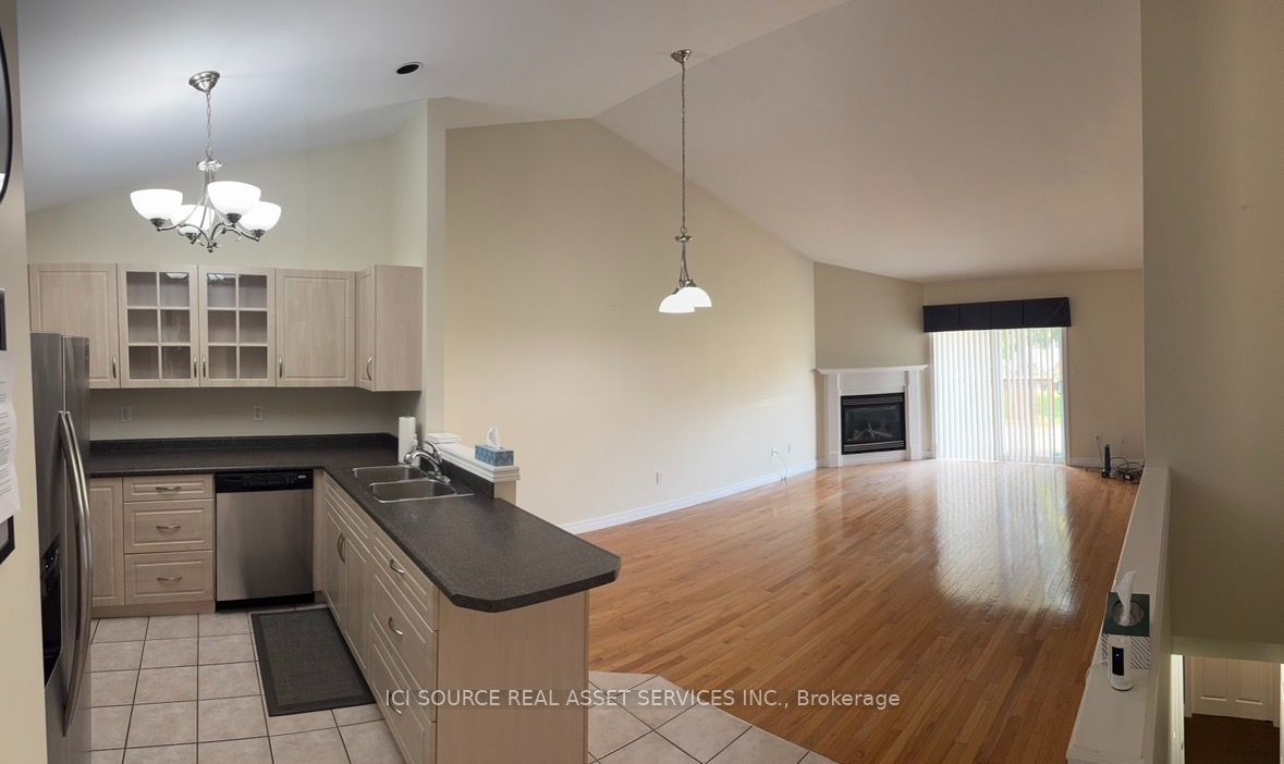 1799 Castleton Avenue Property Photo 2
