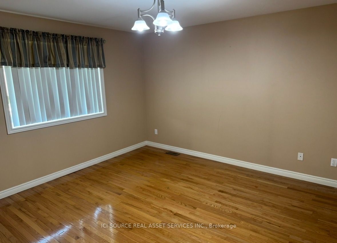 1799 Castleton Avenue Property Photo 6