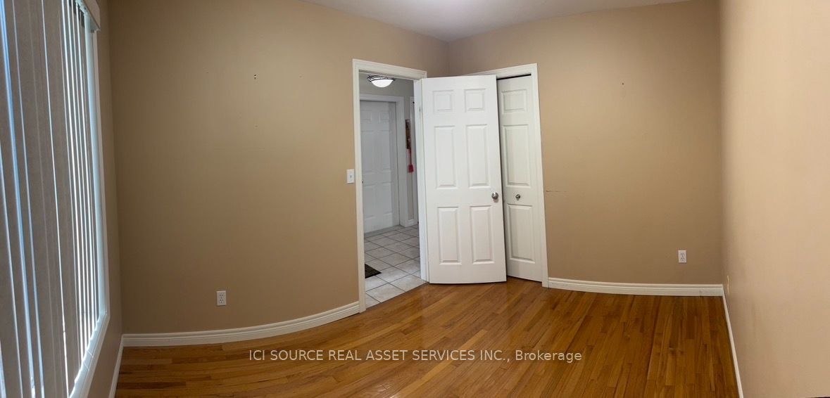 1799 Castleton Avenue Property Photo 11