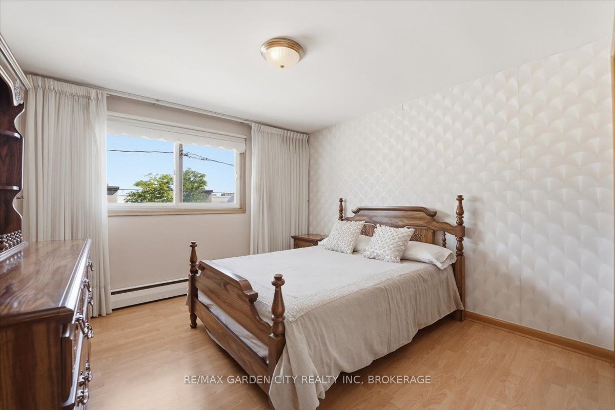 41 Albert Street W Property Photo 19