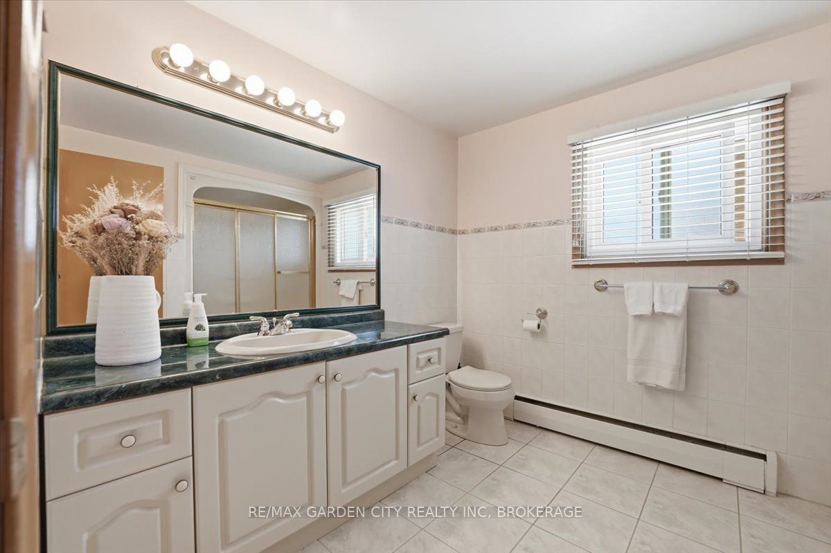 41 Albert Street W Property Photo 21