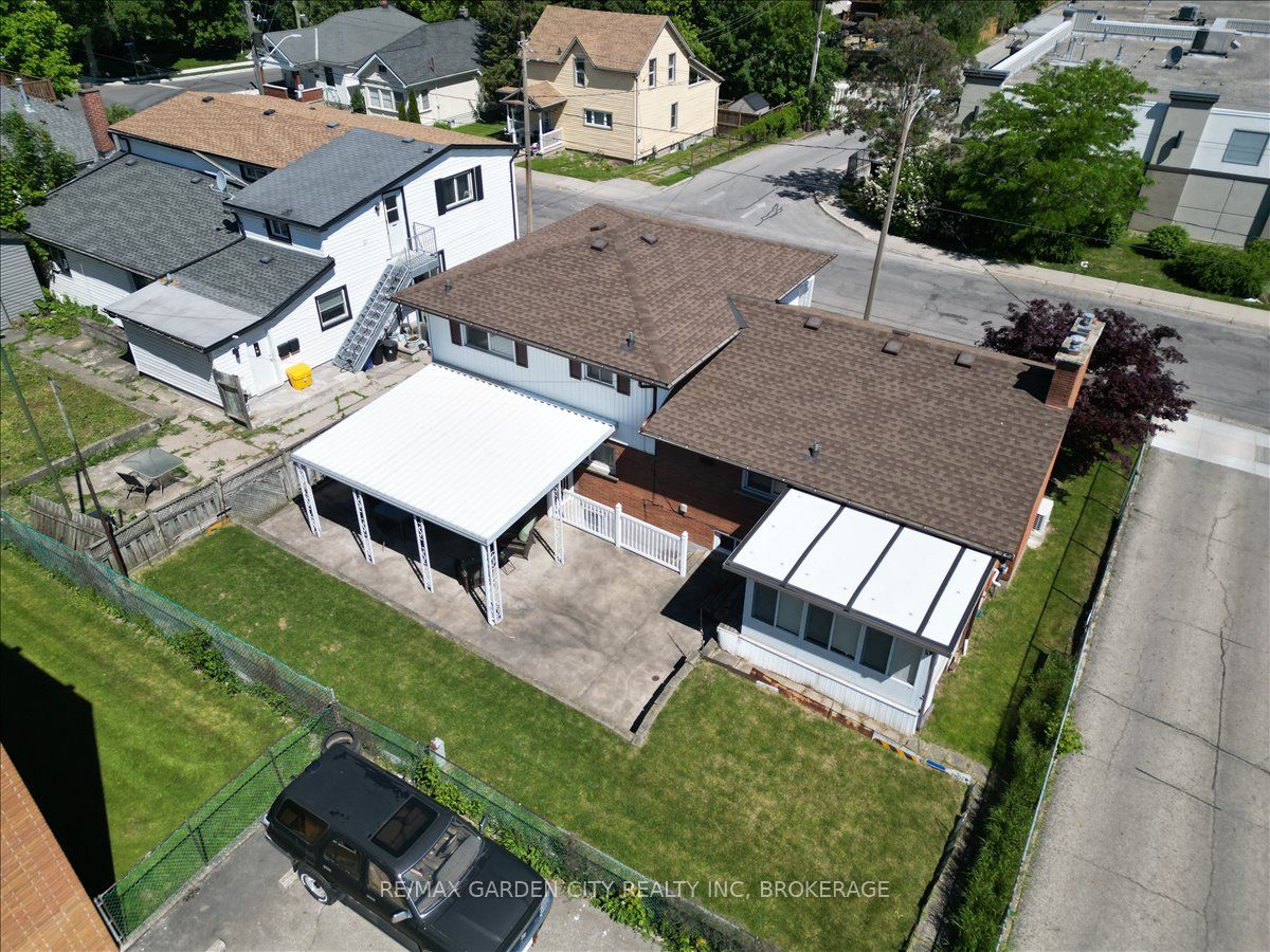 41 Albert Street W Property Photo 37