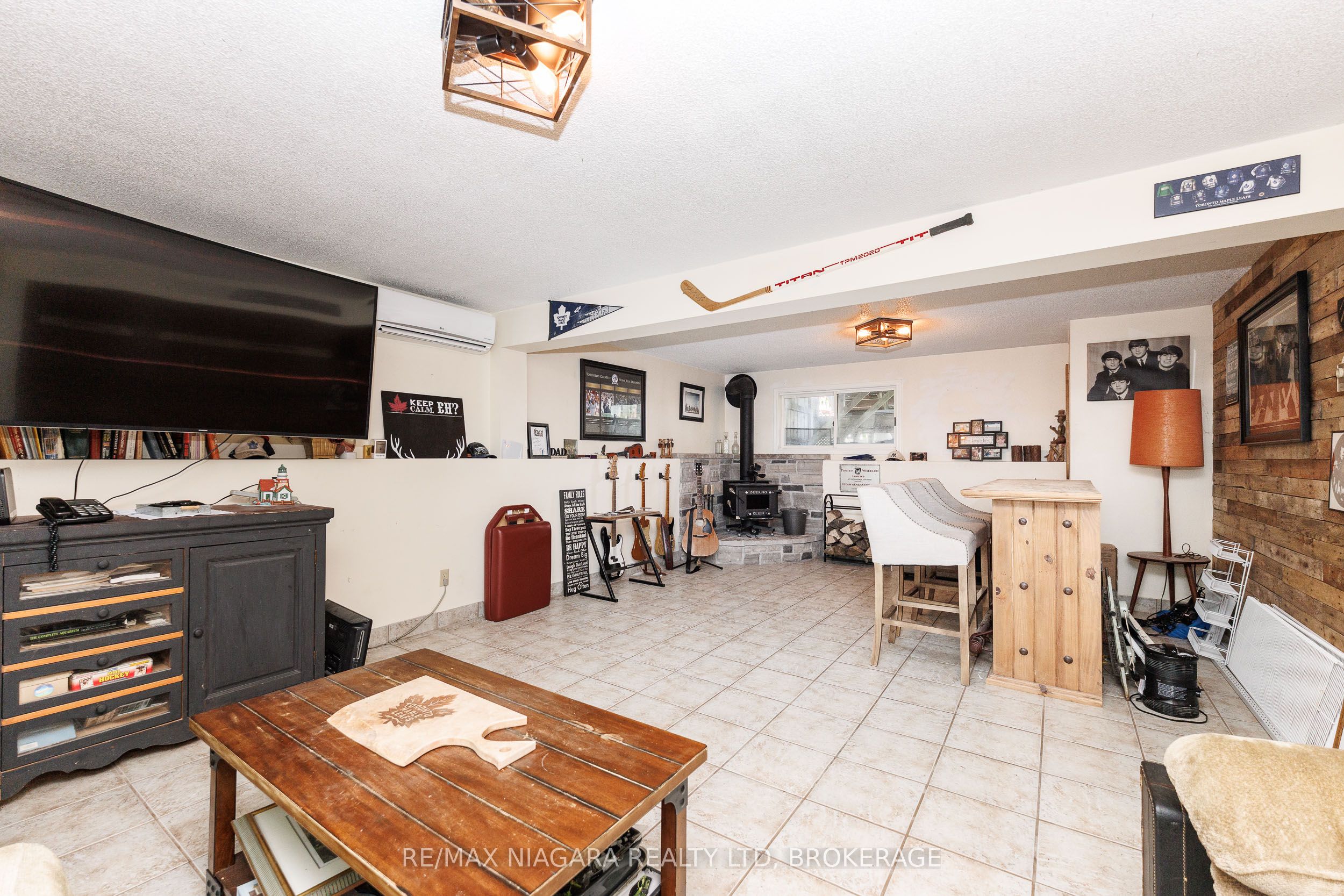 88 Pleasant Avenue N Property Photo 19