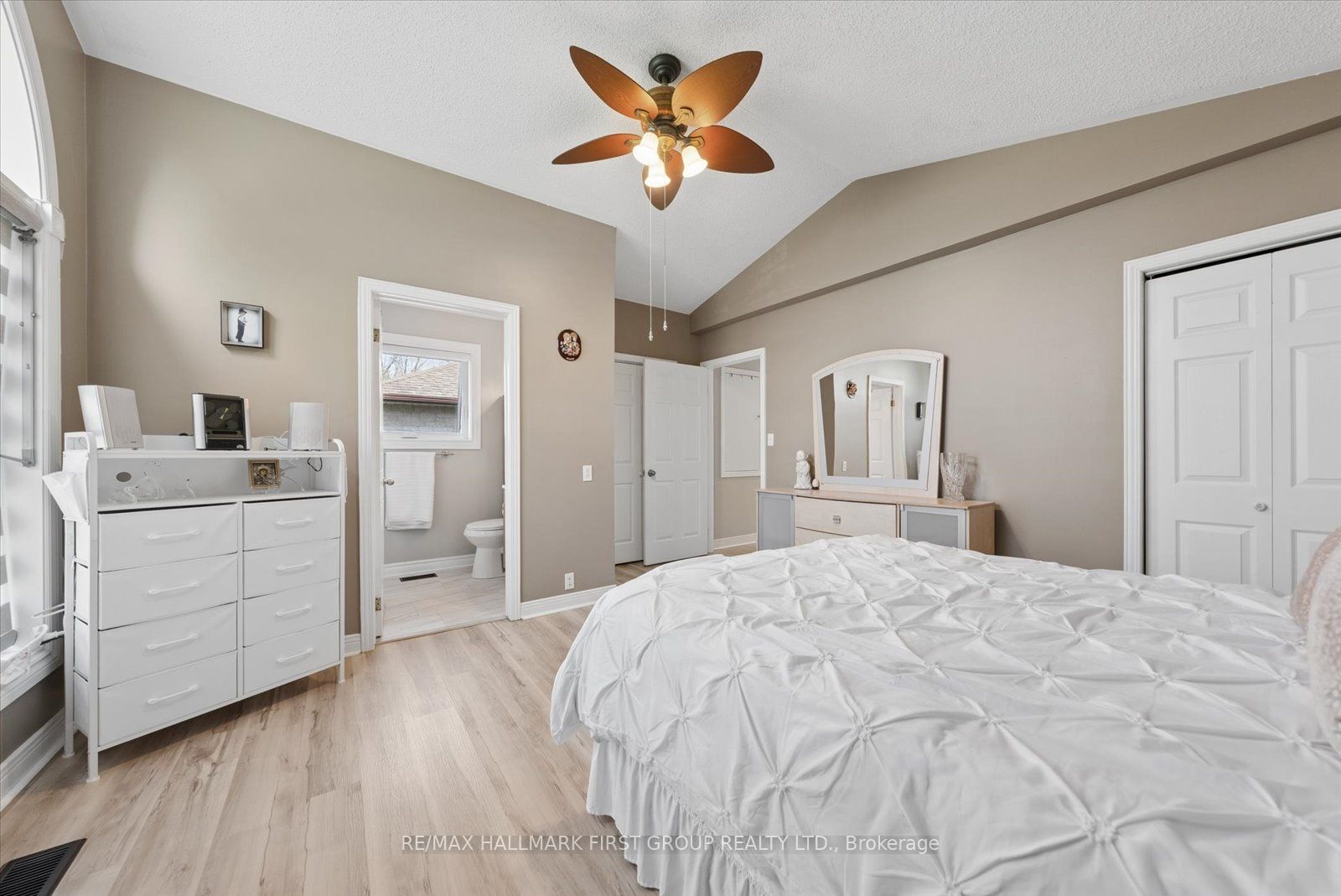 2720 Castle Hill Drive Property Photo 12