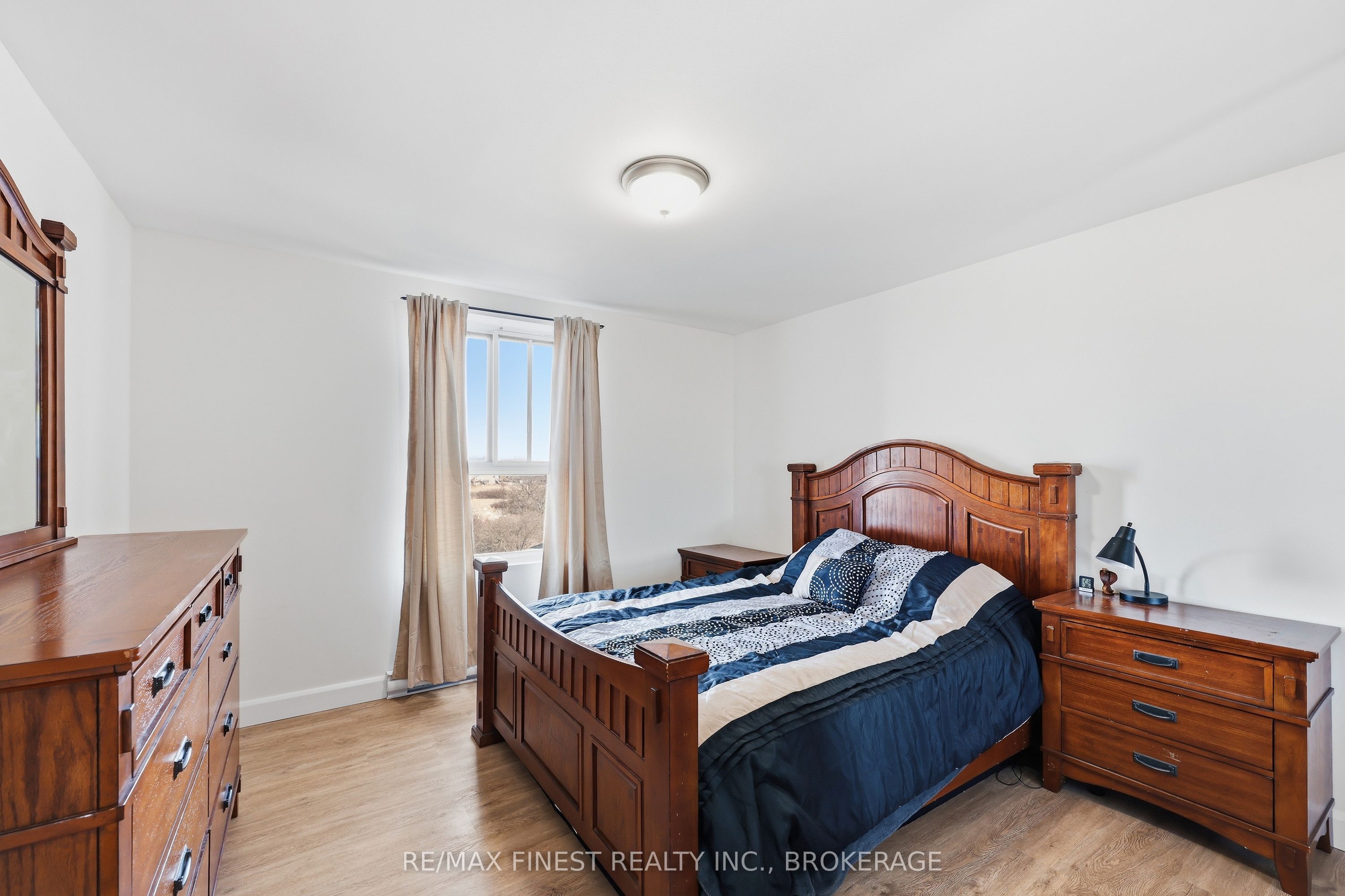 334 Queen Mary Road 408 Property Photo 25