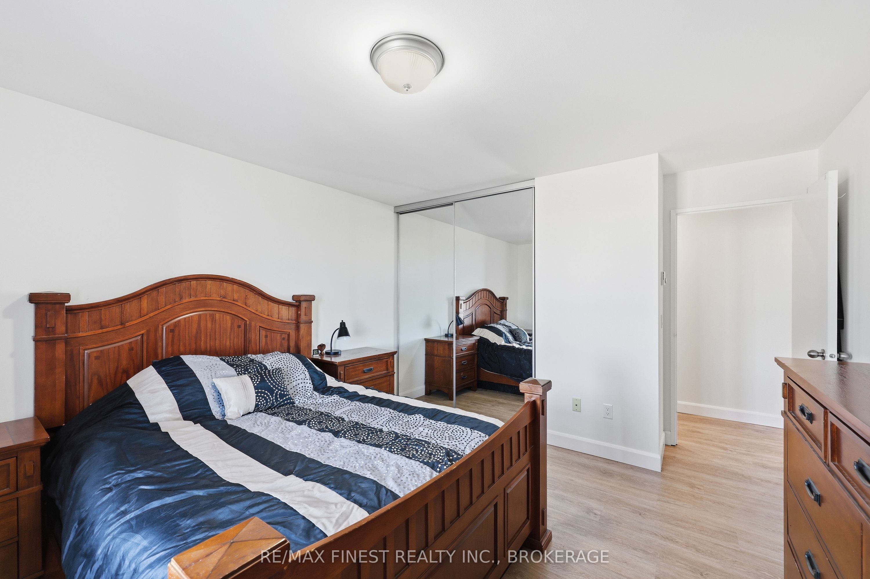 334 Queen Mary Road 408 Property Photo 26