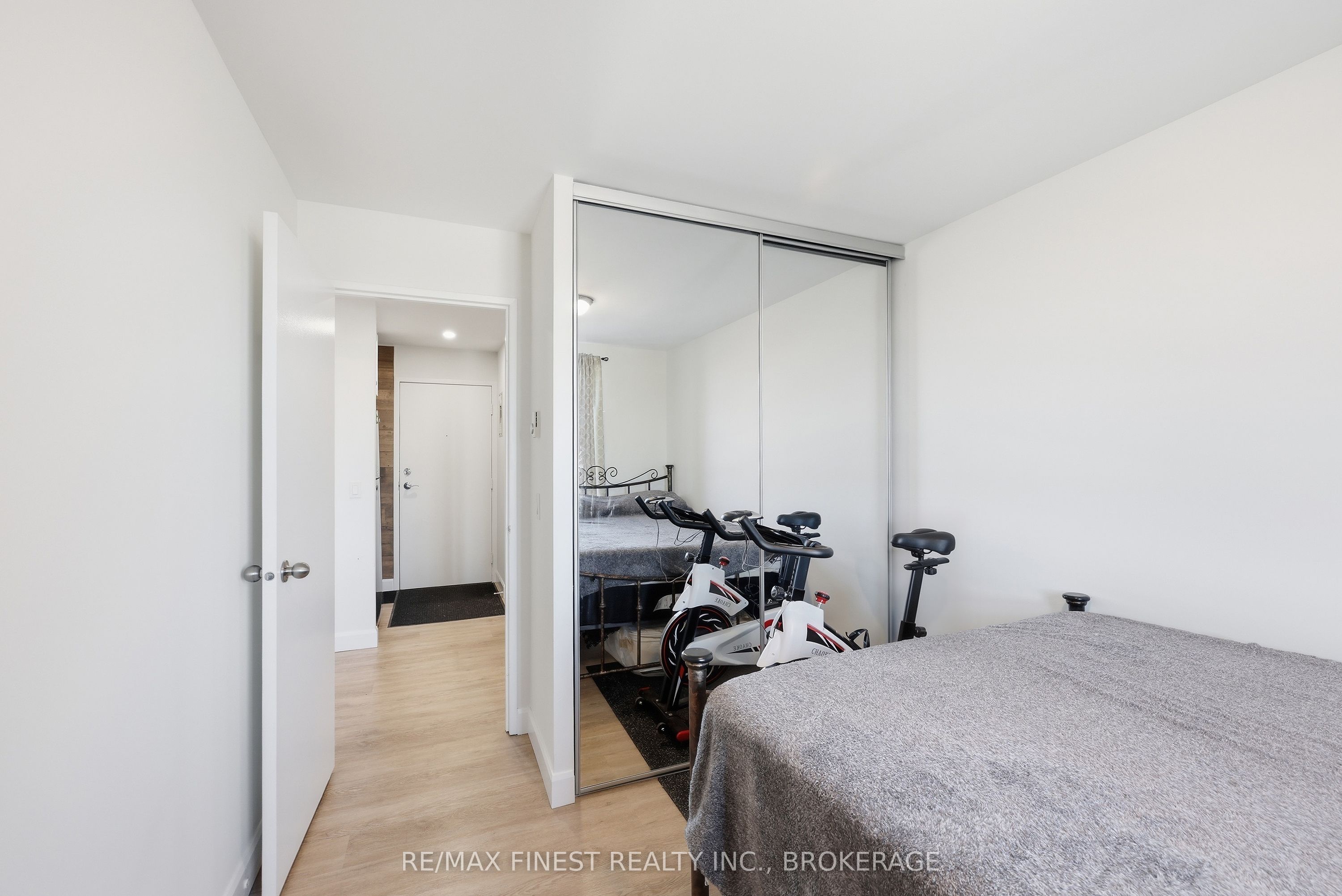 334 Queen Mary Road 408 Property Photo 29