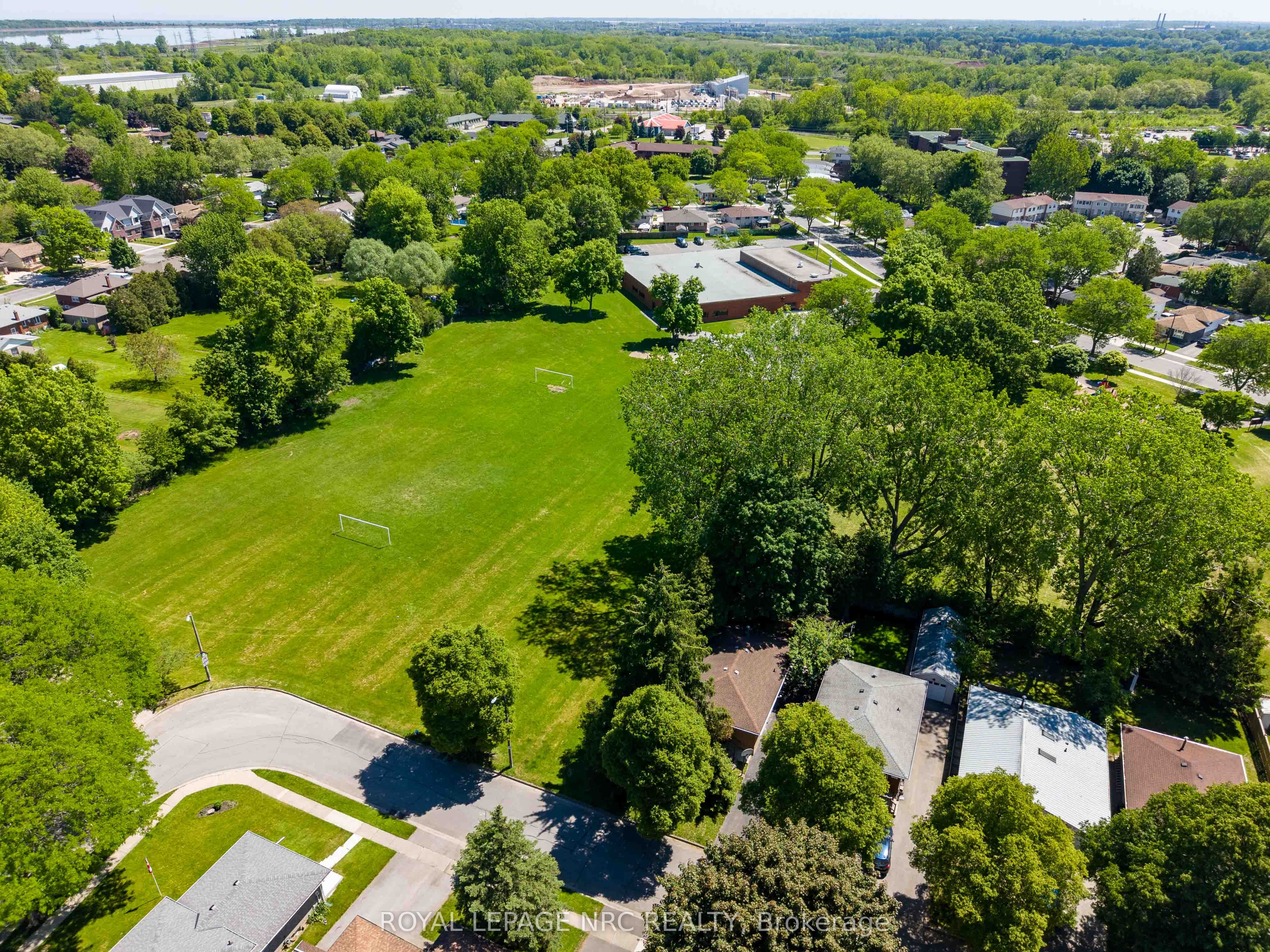 3265 Addison Avenue Property Photo 4