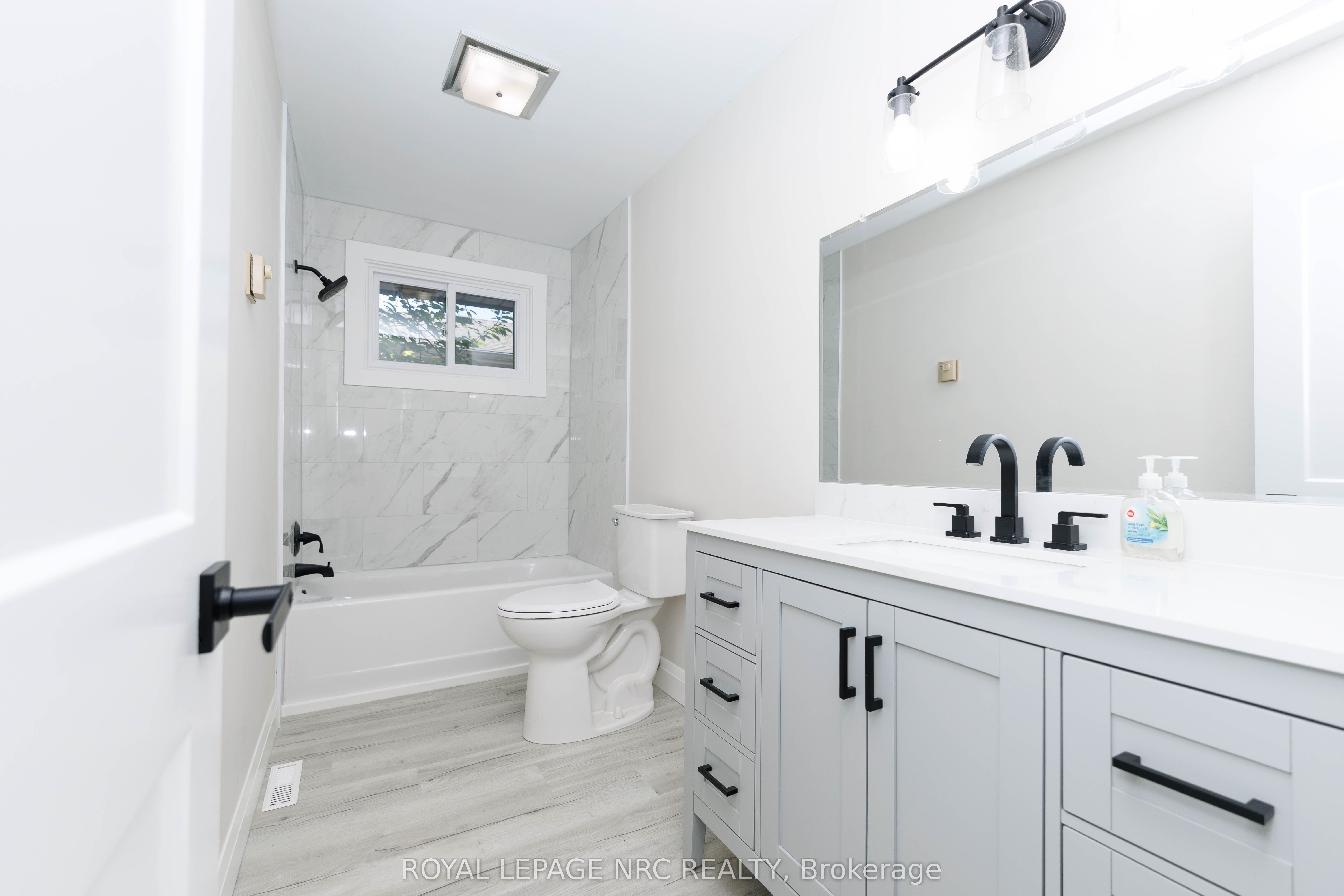 3265 Addison Avenue Property Photo 14
