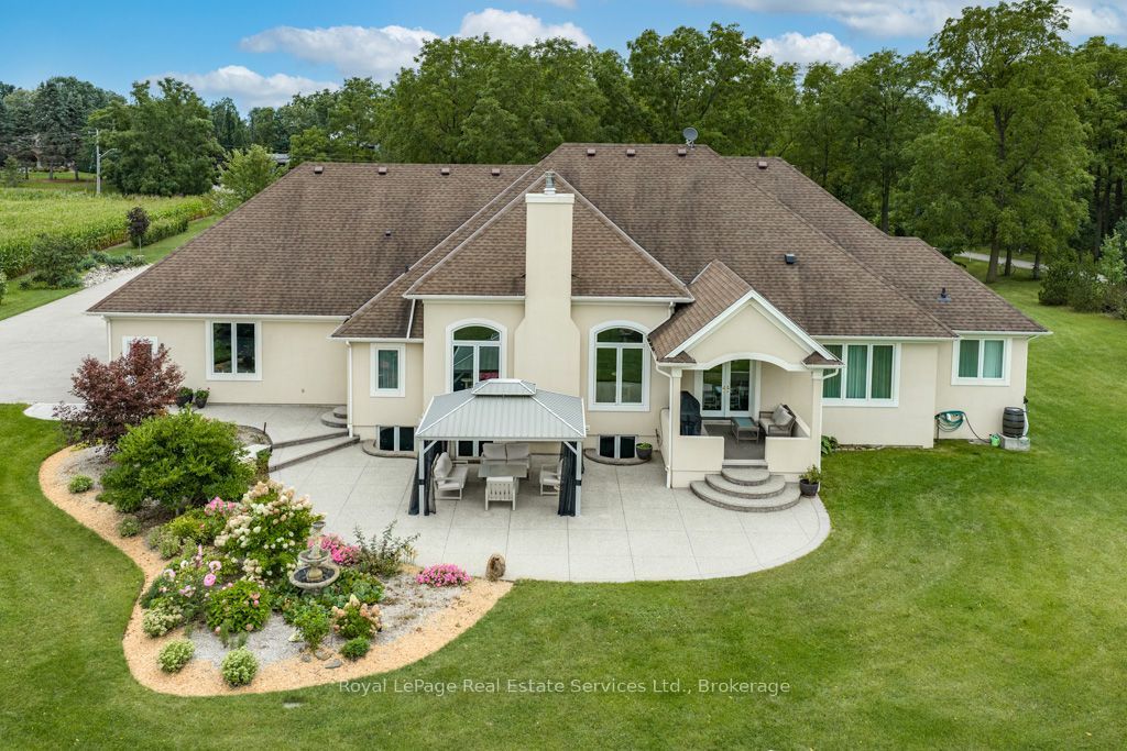 365 Robinson Road Property Photo 11