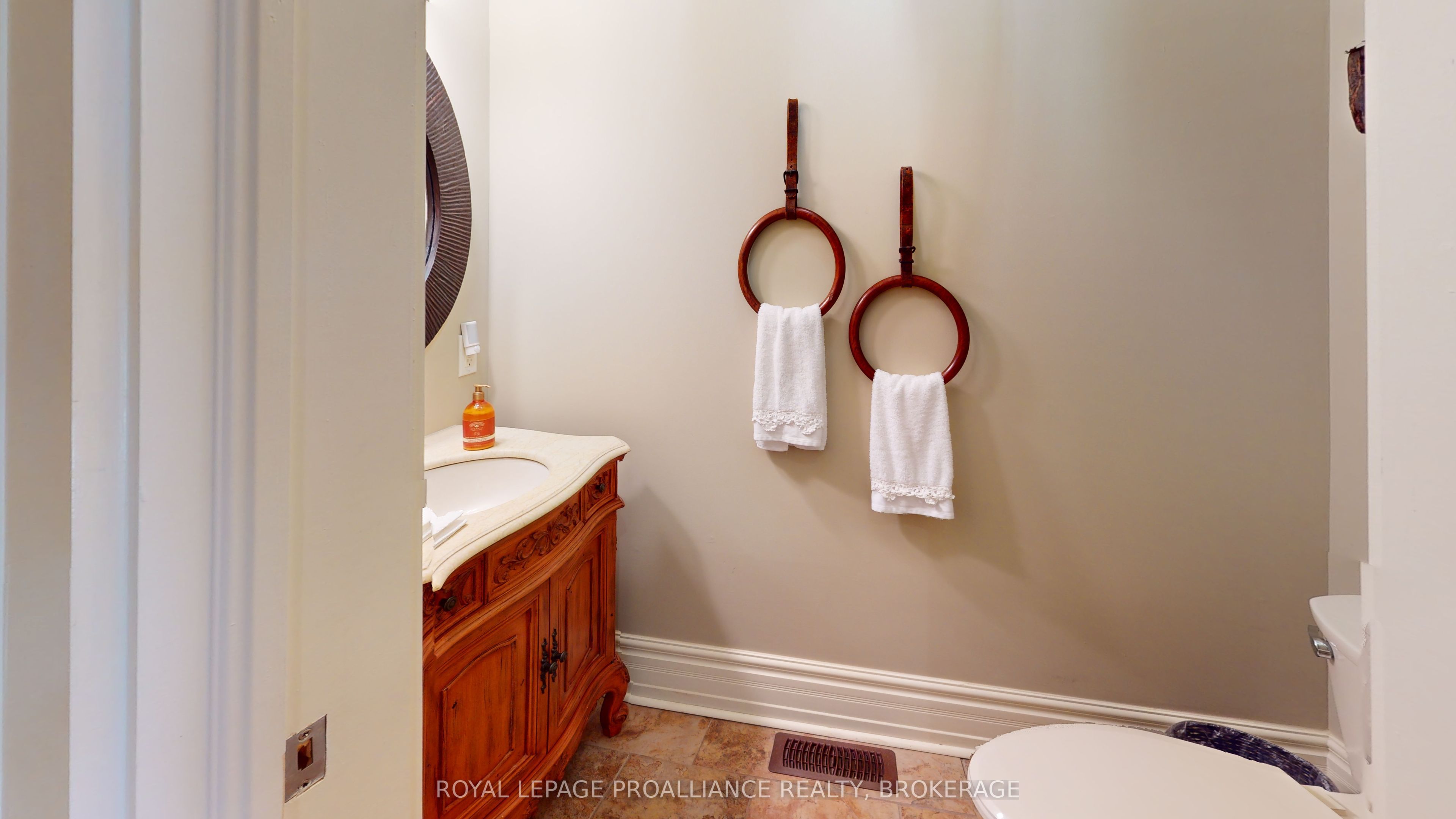 147 1000 Island Parkway Property Photo 11