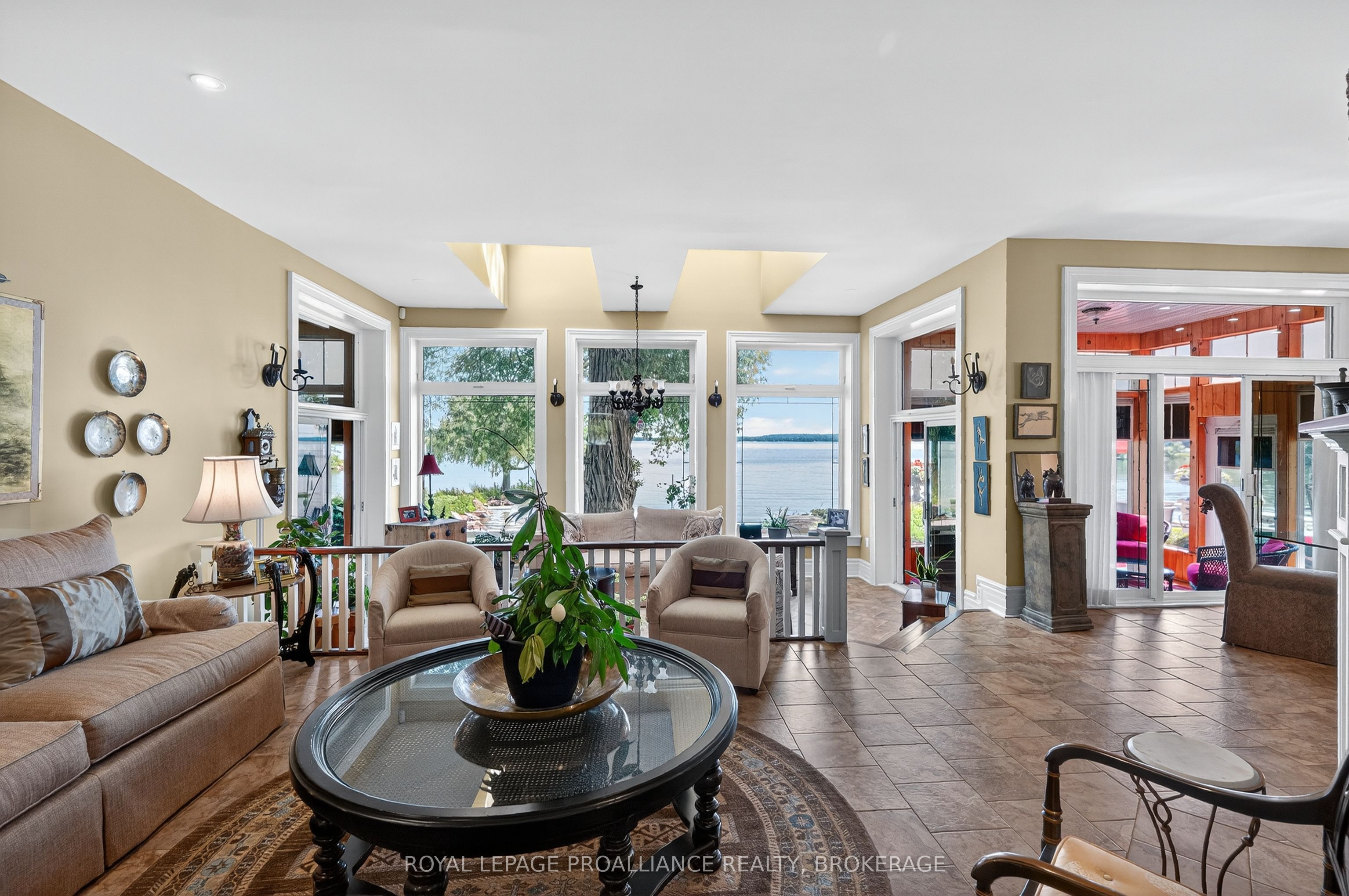 147 1000 Island Parkway Property Photo 12