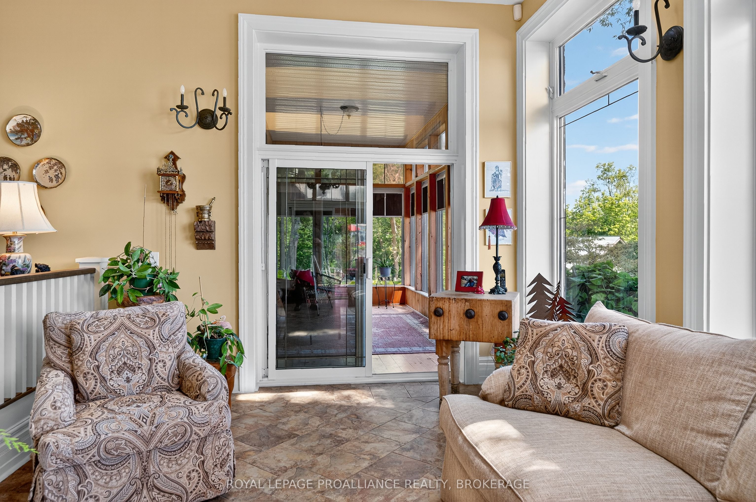 147 1000 Island Parkway Property Photo 15