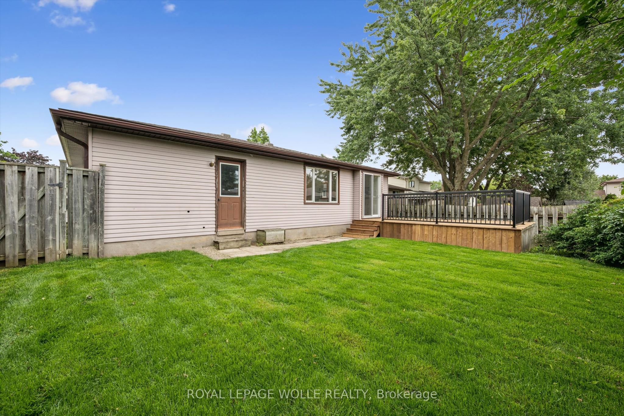 109 Deerberry Place Property Photo 43