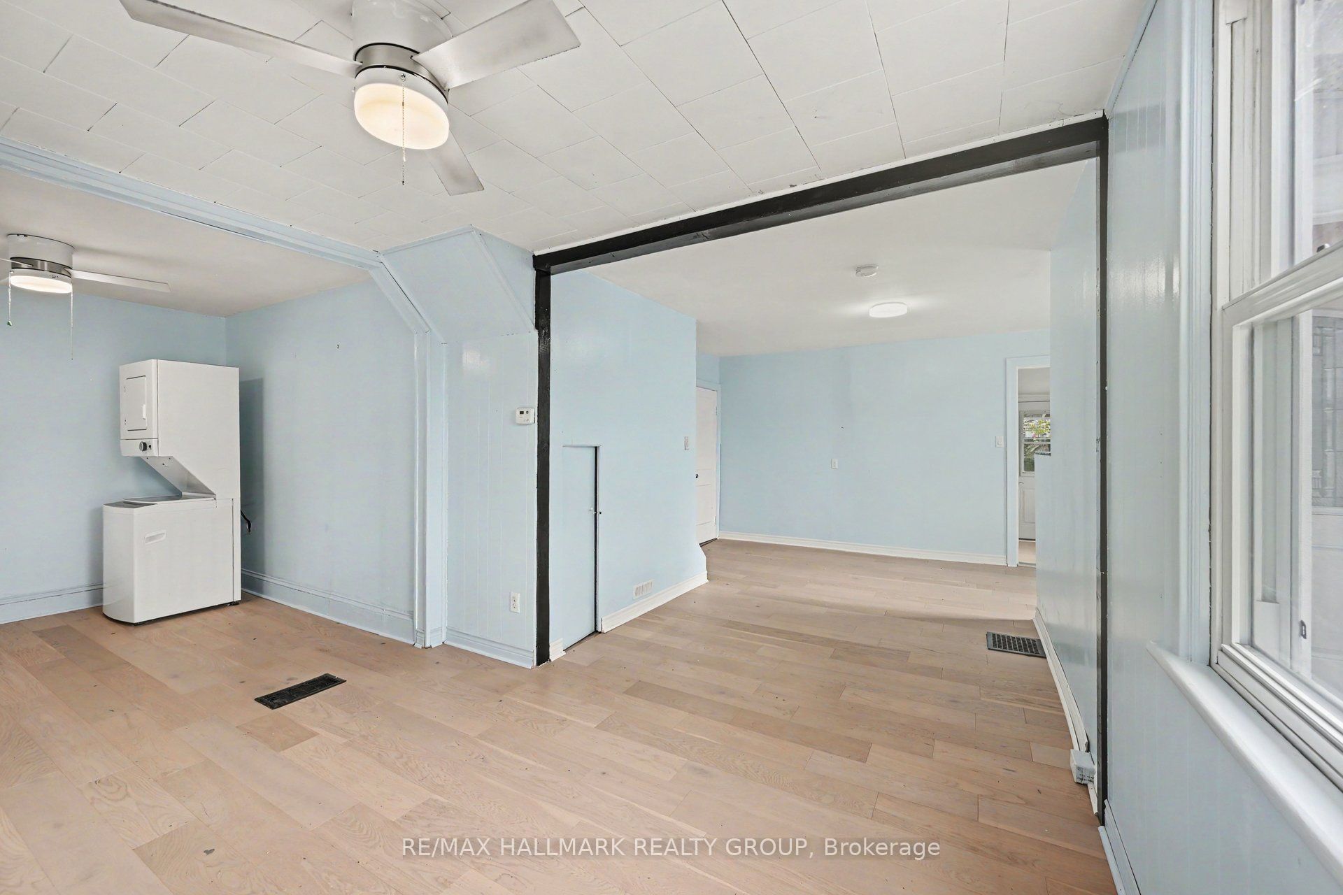 617 Roy Street W Property Photo 10