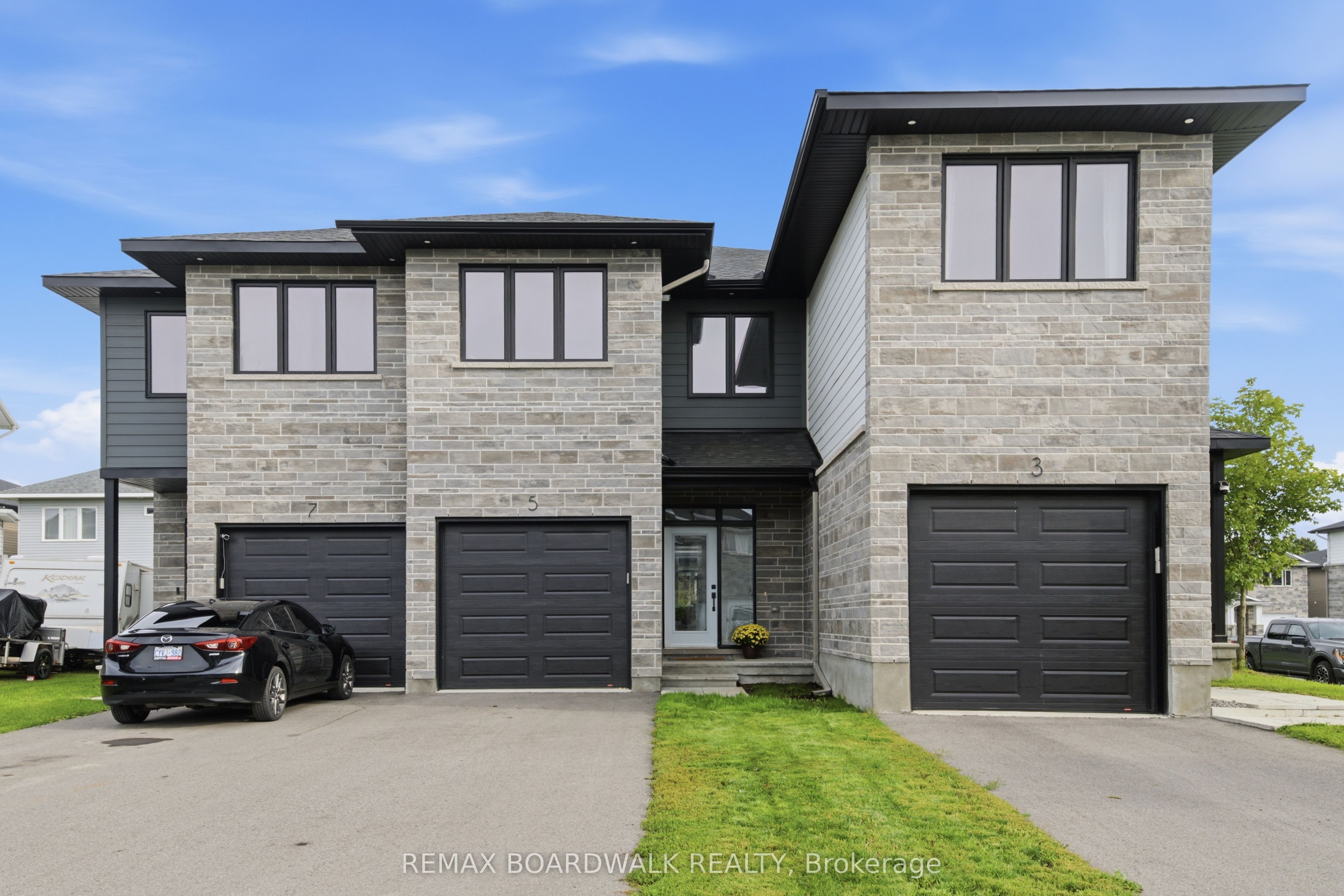 5 Morrall Court Property Photo 1