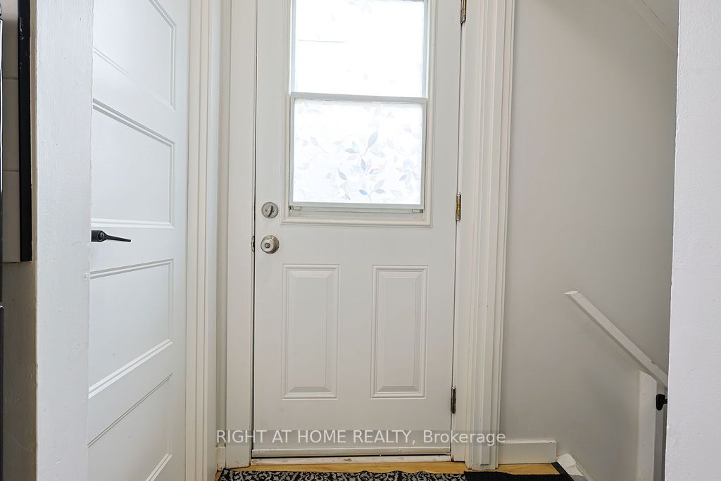 208 Admiral Drive Property Photo 17