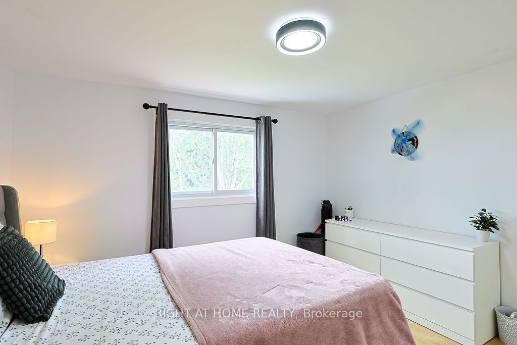 208 Admiral Drive Property Photo 21