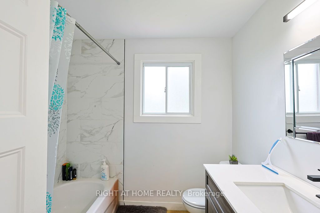 208 Admiral Drive Property Photo 28