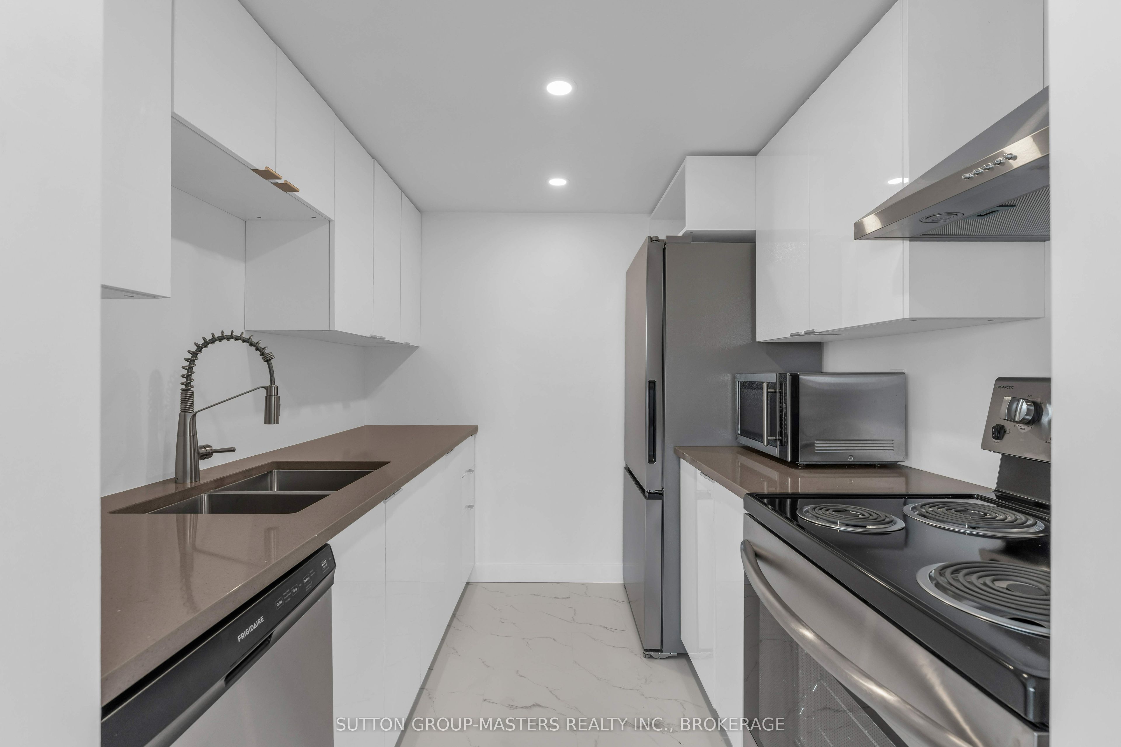 165 Ontario Street 801 Property Photo 16