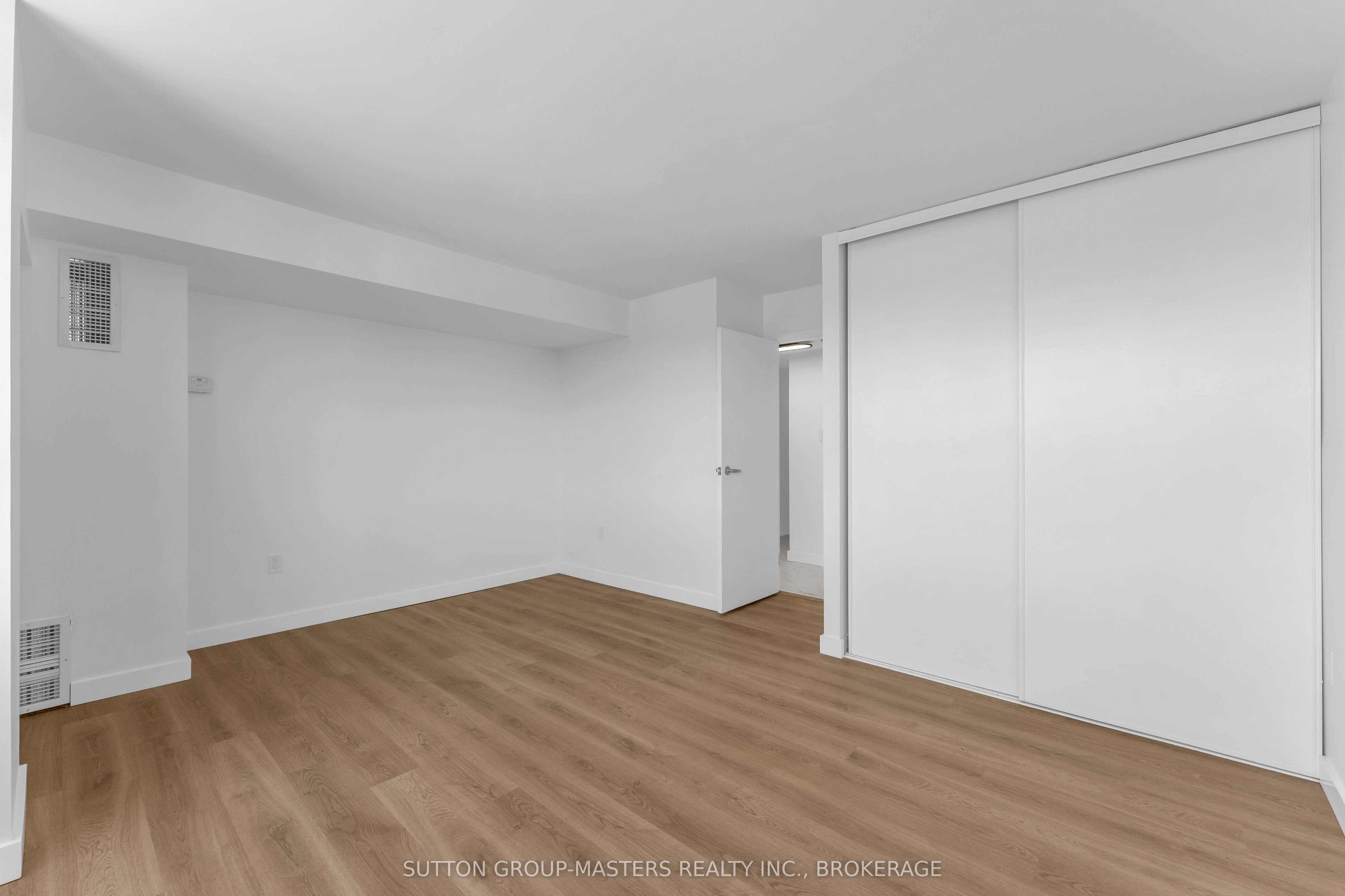 165 Ontario Street 801 Property Photo 30