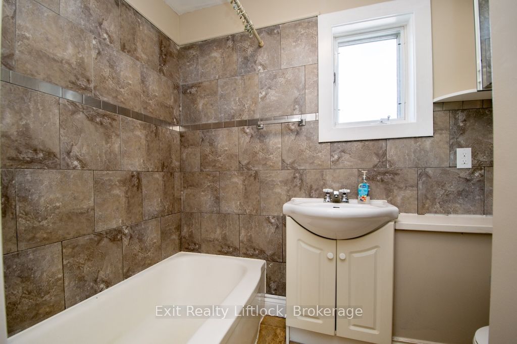 849 Water Street Property Photo 24
