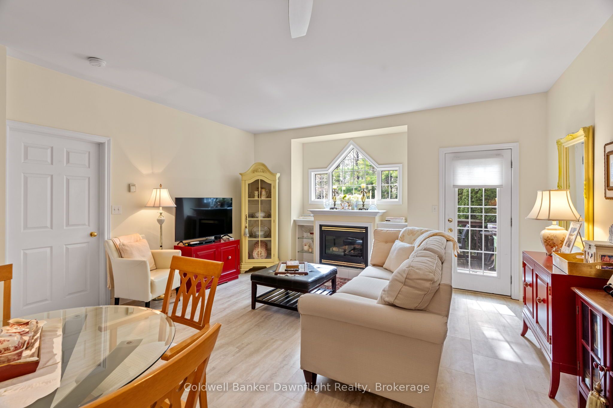 7 Brookside Place Property Photo 6