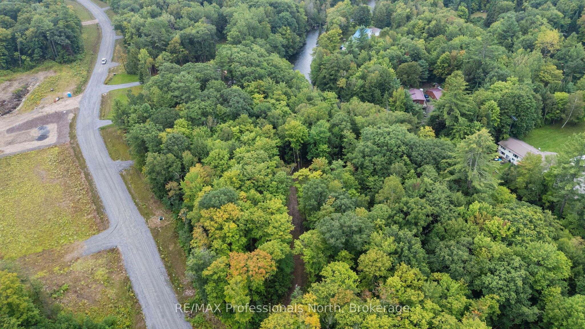 1211 Hawk Valley Road Property Photo 4