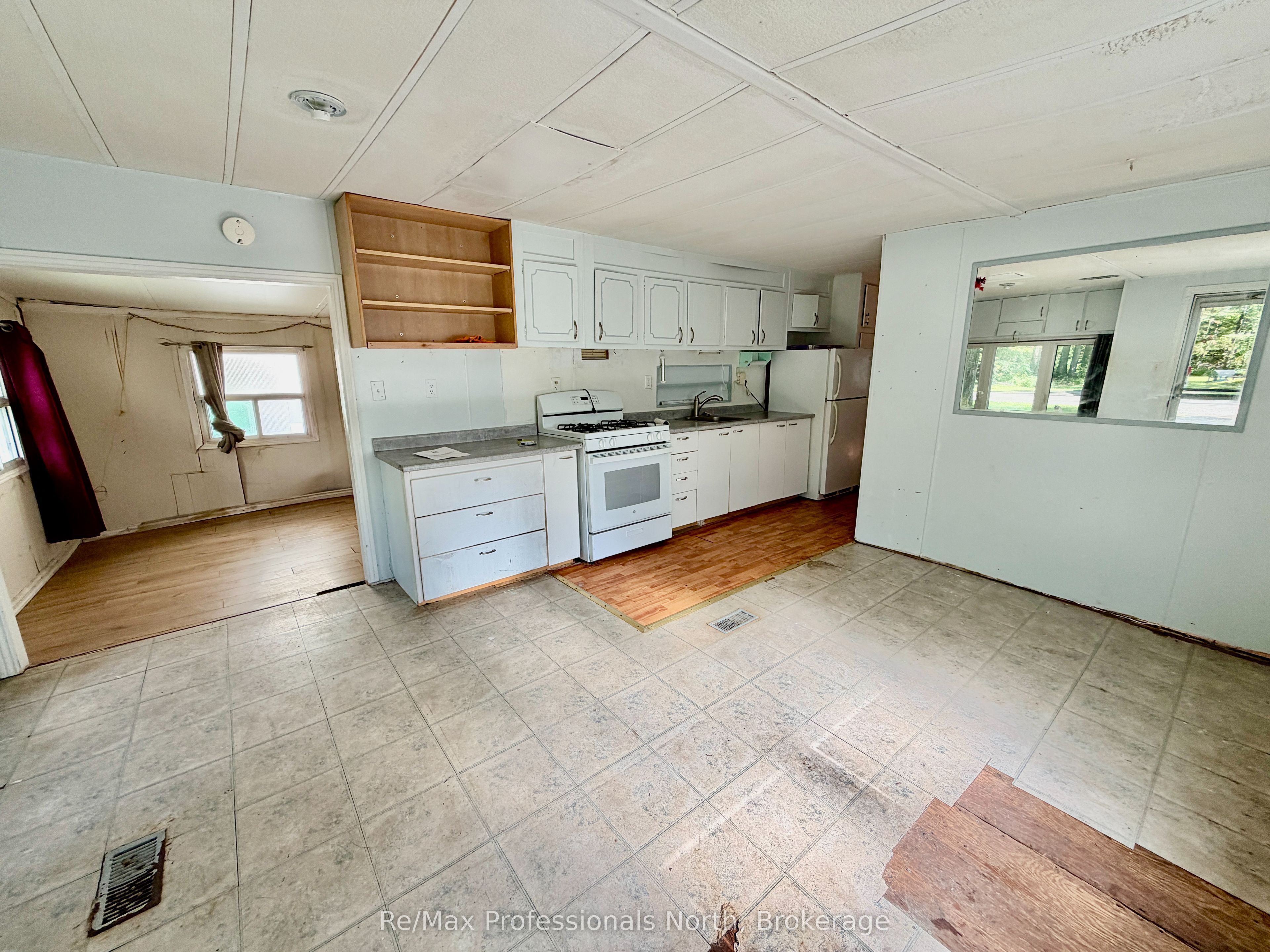 1007 Racoon Road 7 Property Photo 6