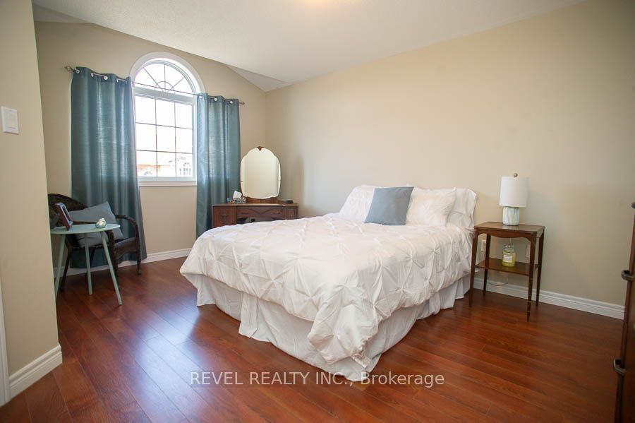 20 Mcconkey Crescent 67 Property Photo 14