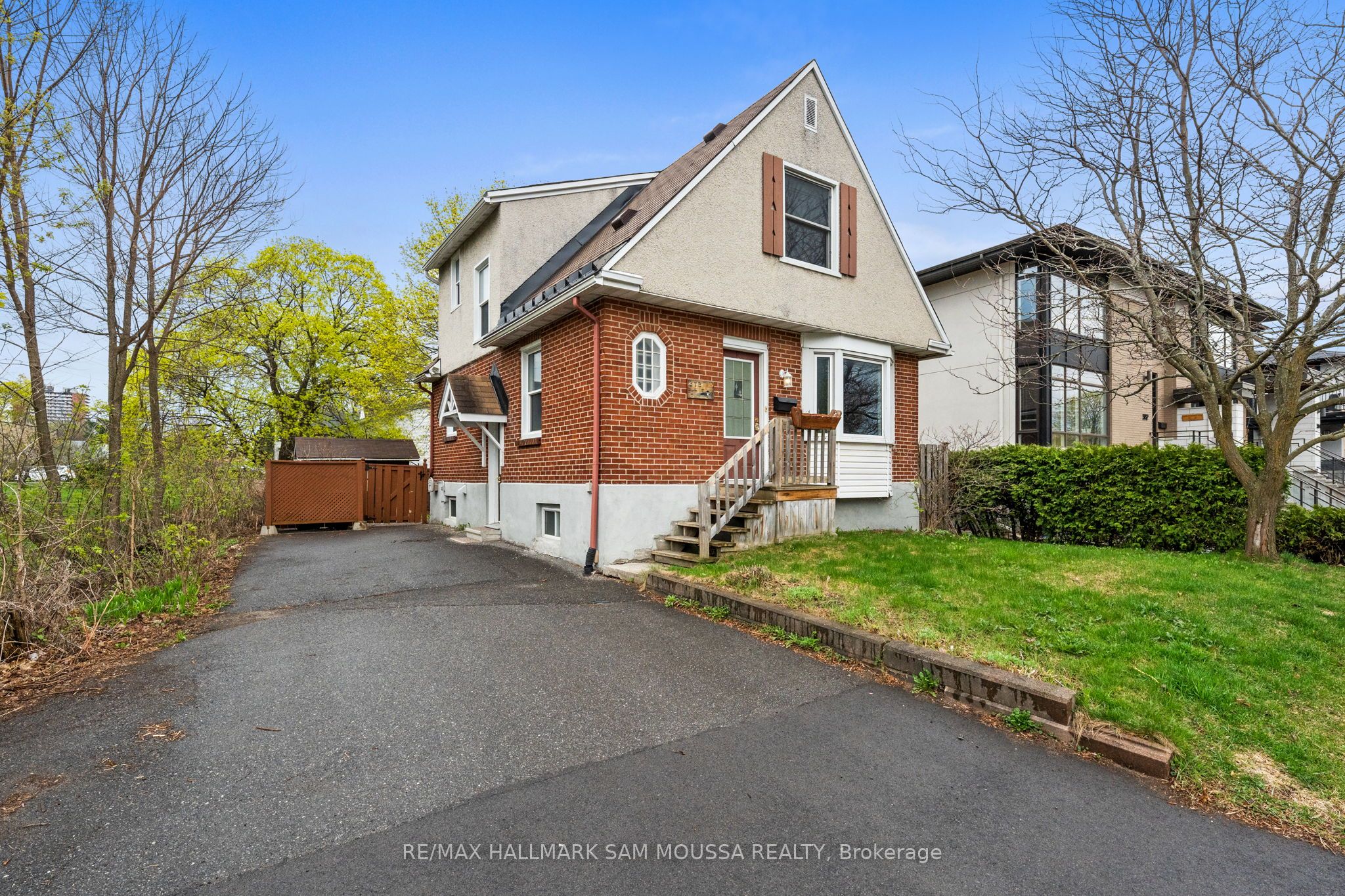 378 Byron Avenue Property Photo 2
