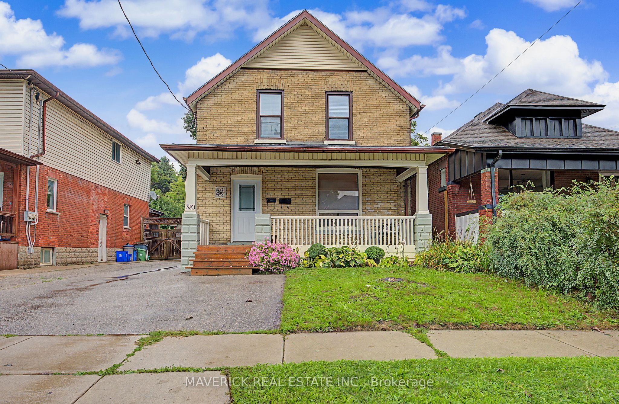 320 ASHLAND Avenue