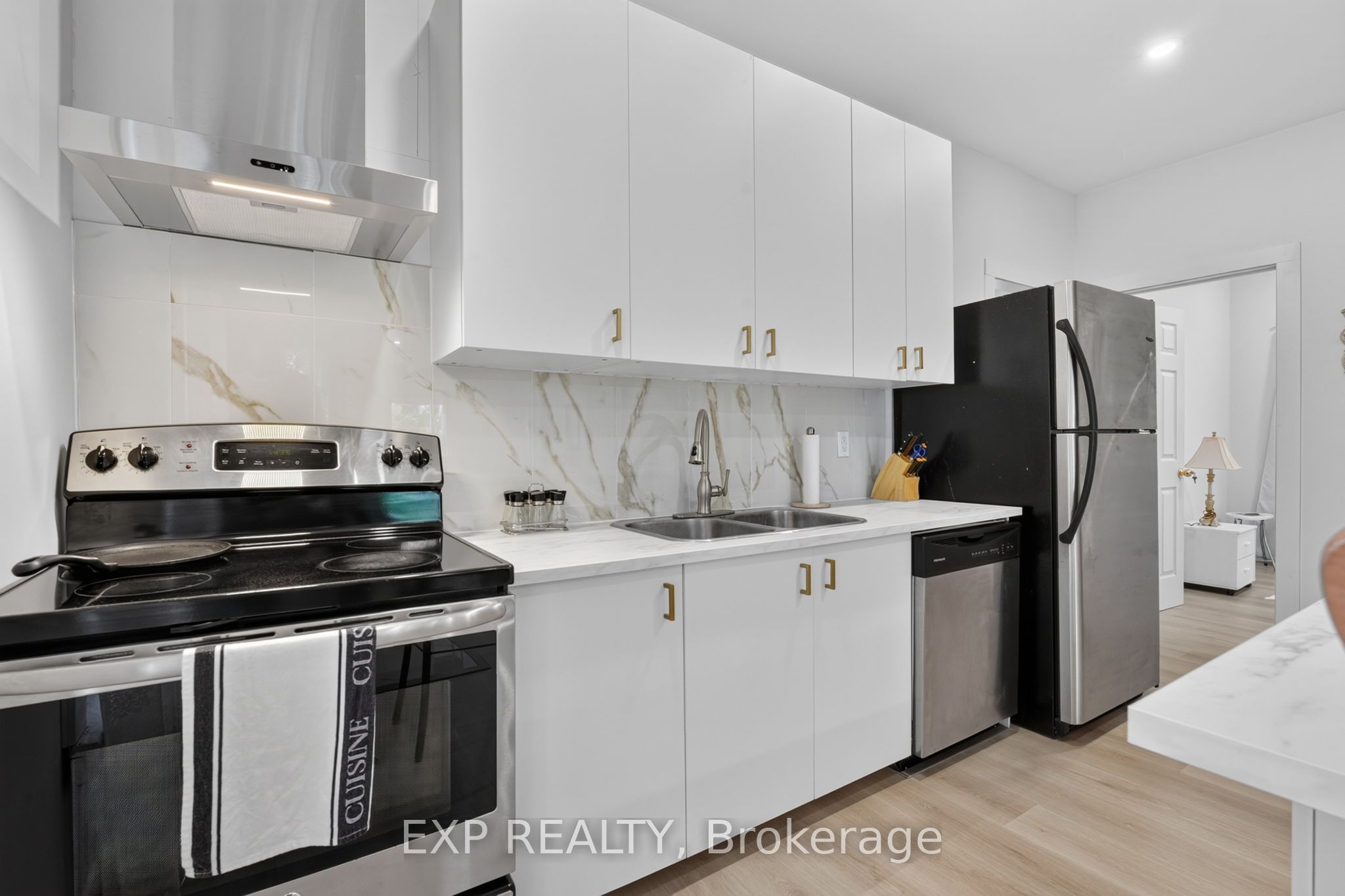 45 Phipps Street Property Photo 22