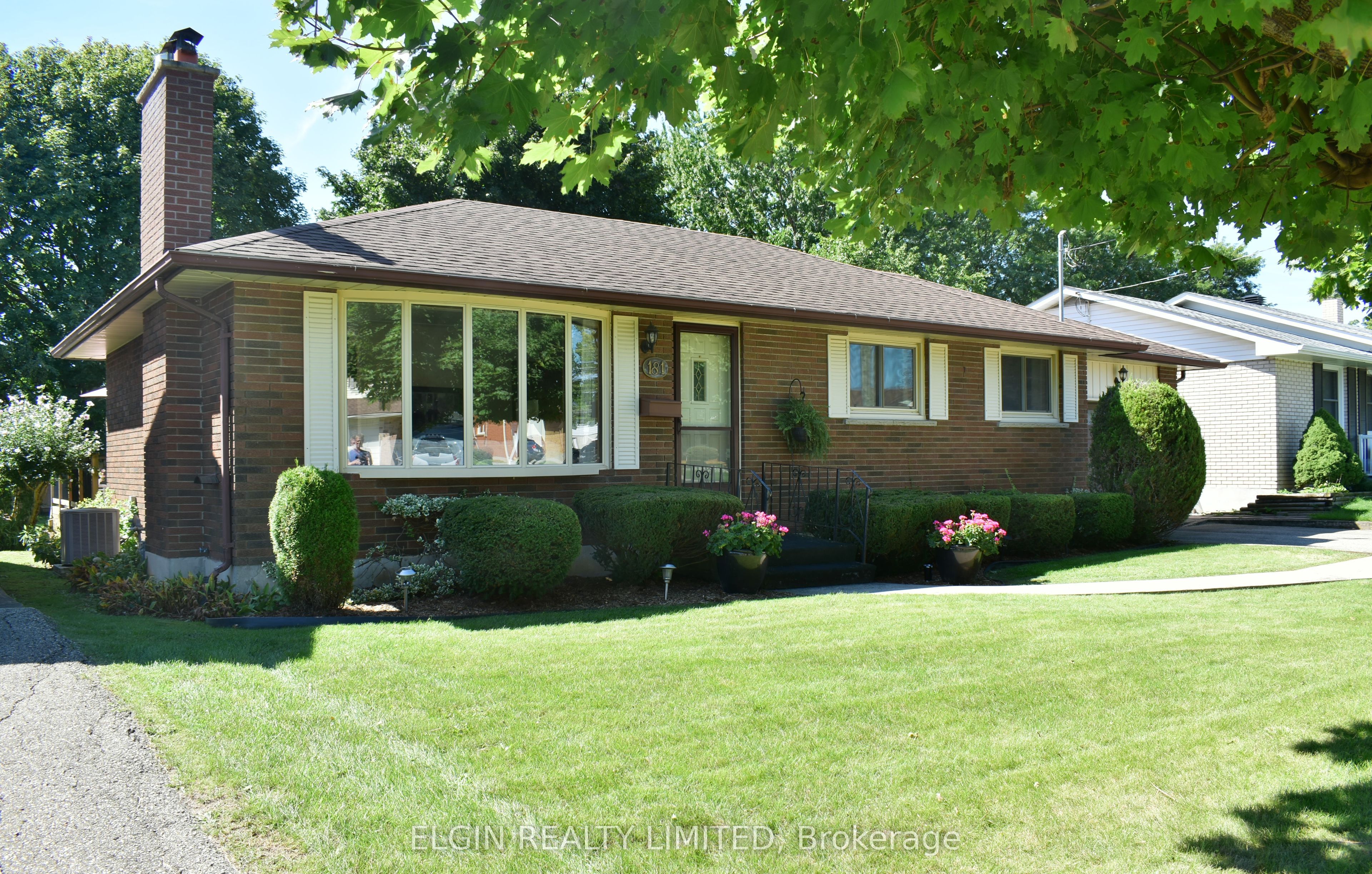 181 Locust Street Property Photo 3