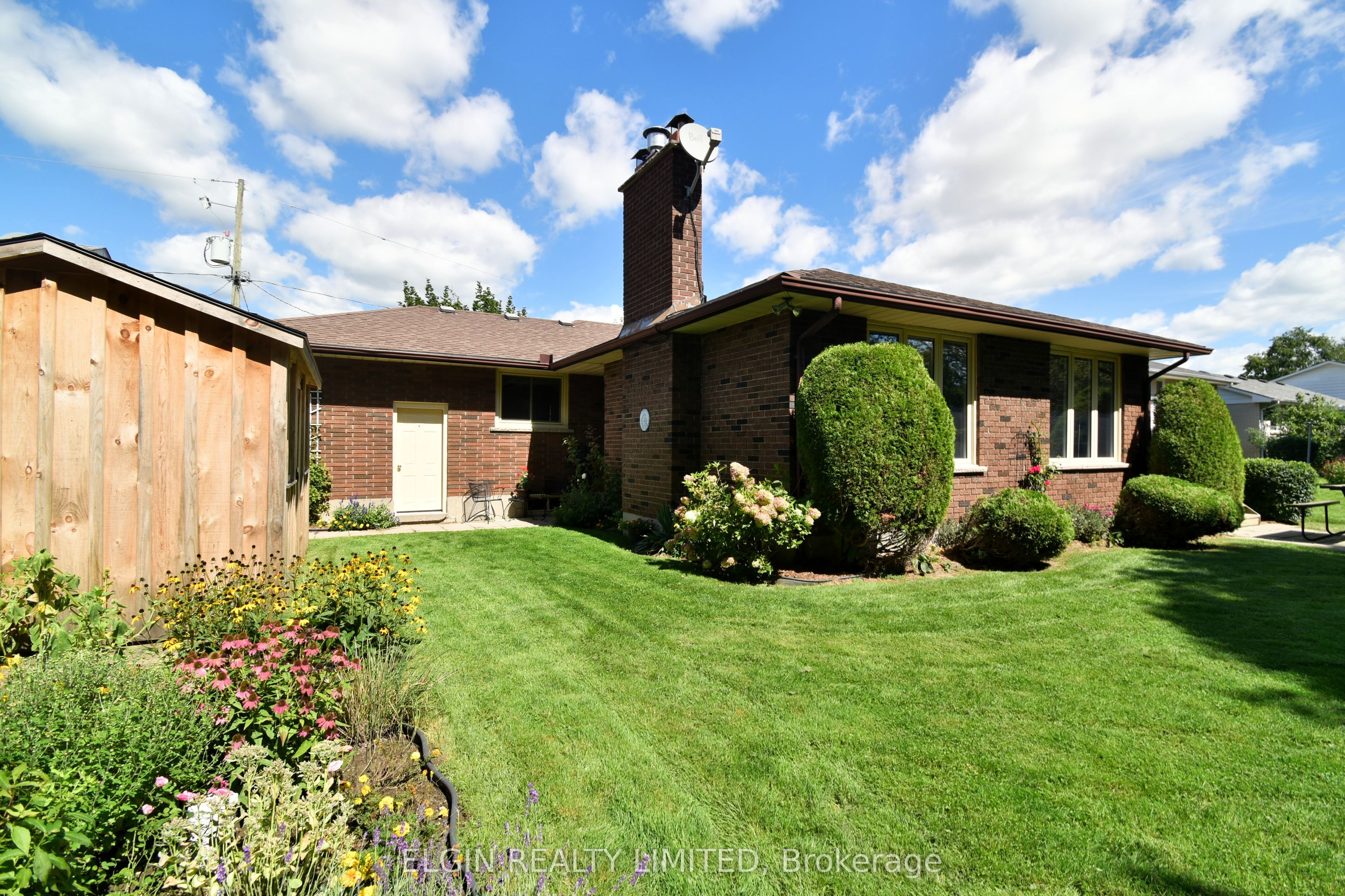 181 Locust Street Property Photo 5