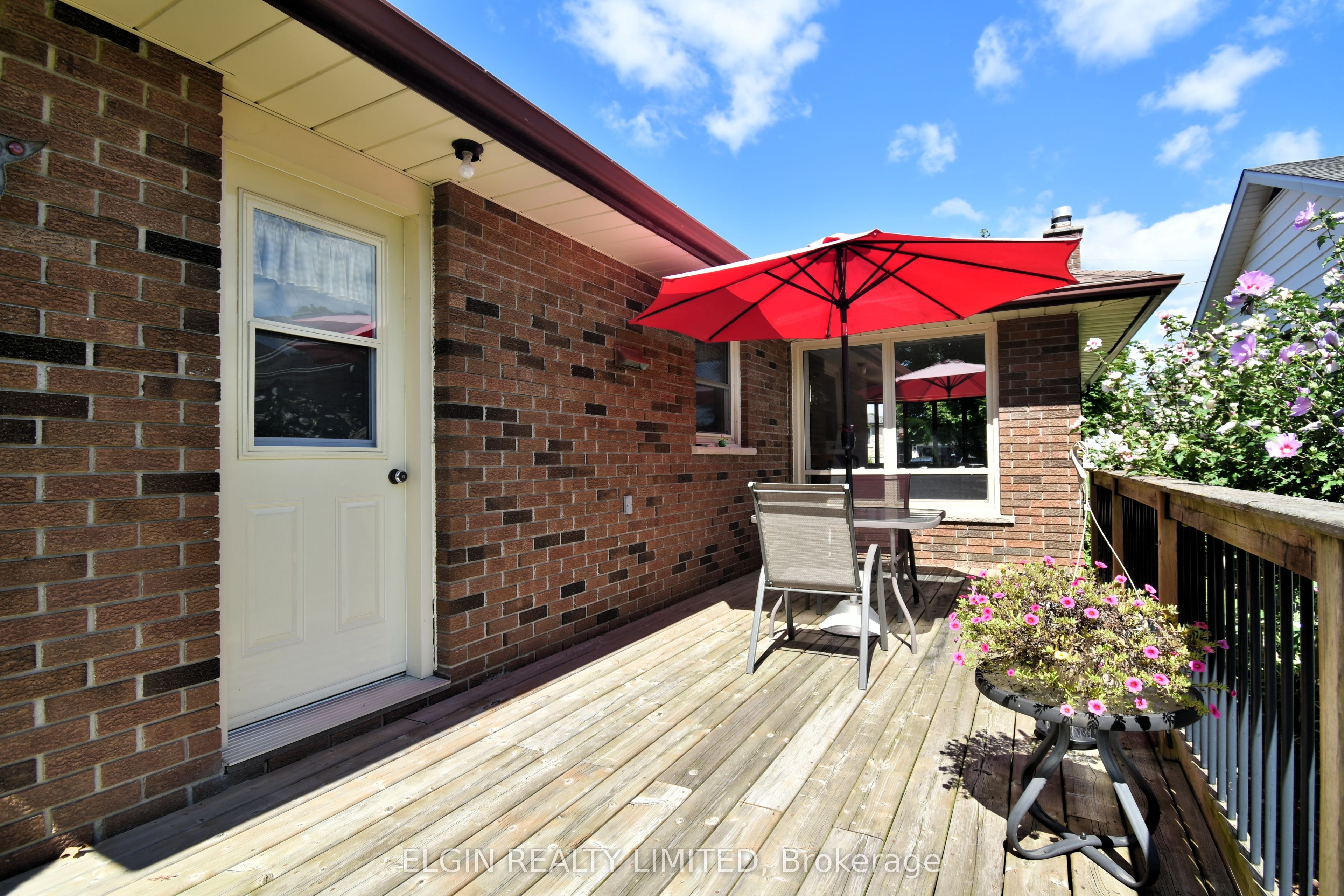 181 Locust Street Property Photo 28