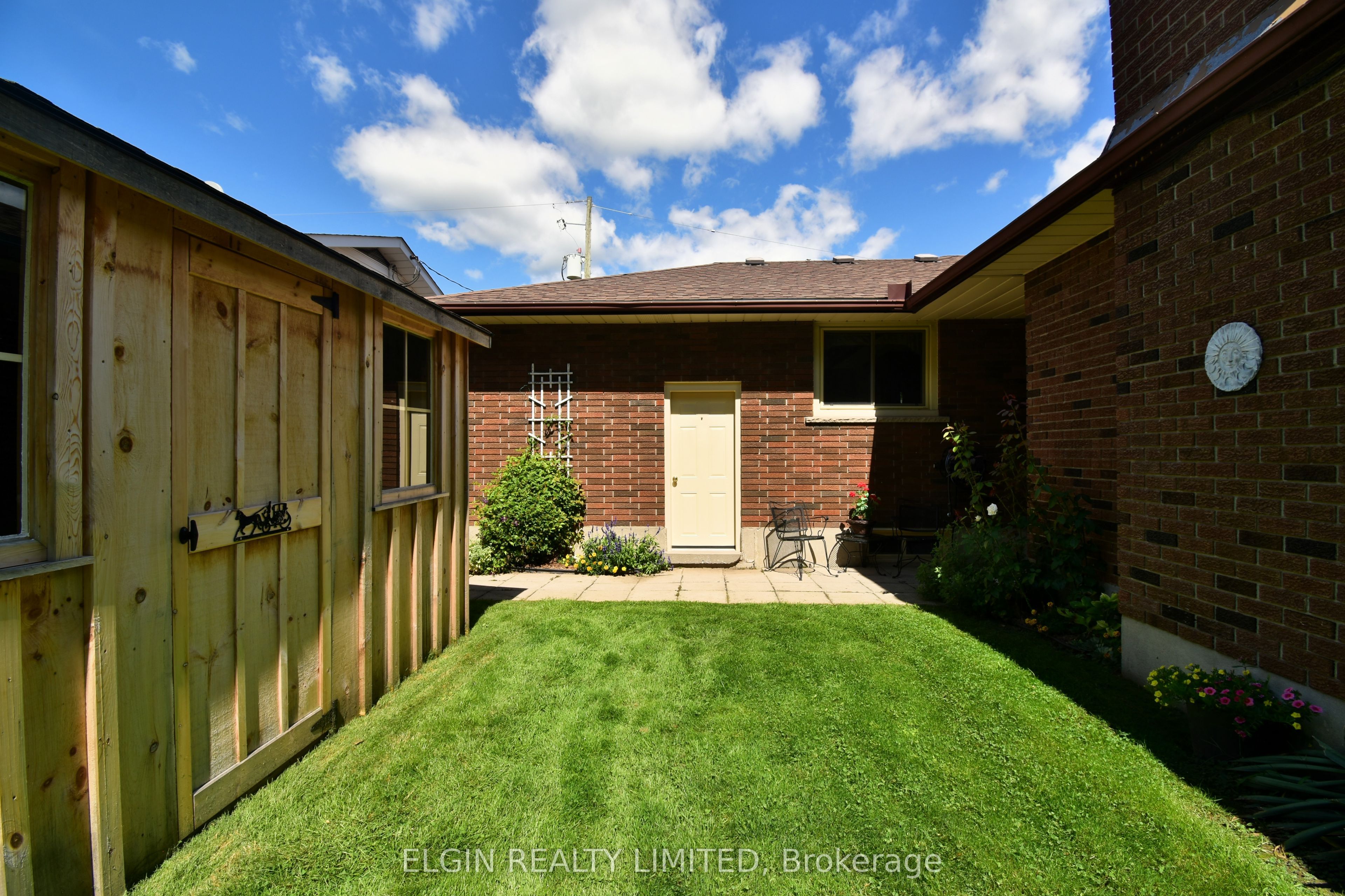 181 Locust Street Property Photo 31