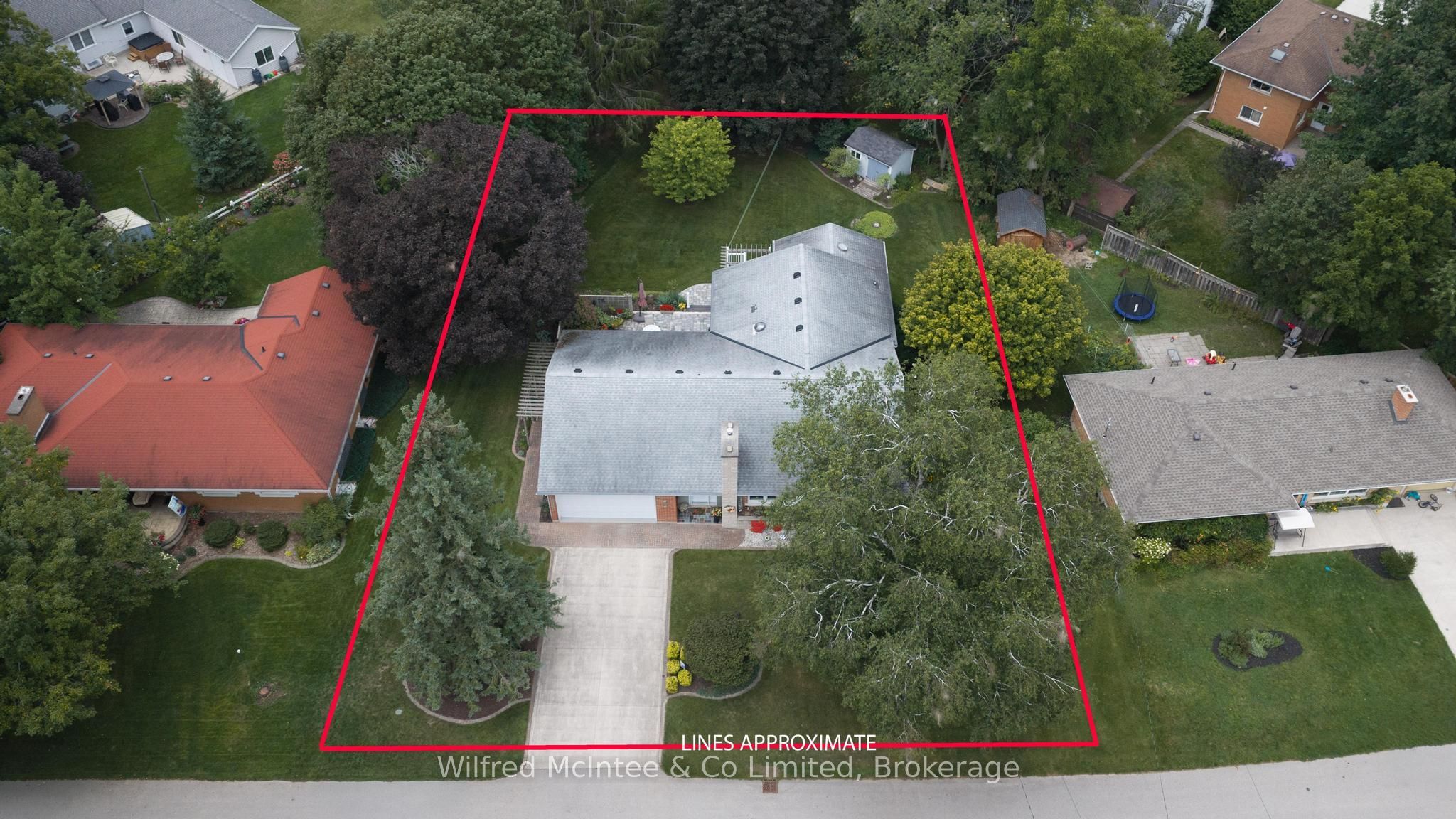 31 Johnstone Boulevard Property Photo 13