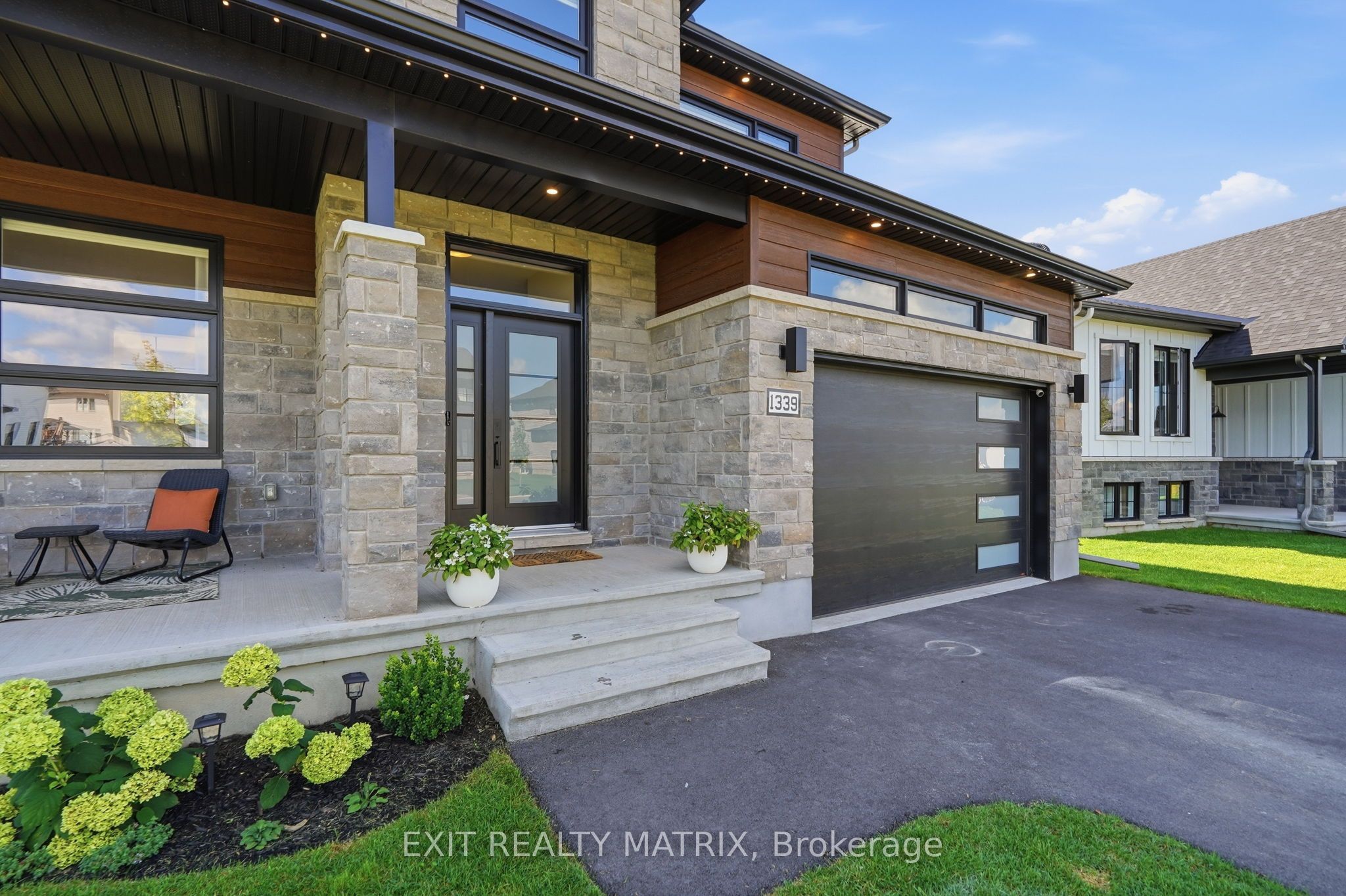 1339 Fribourg Street Property Photo 3