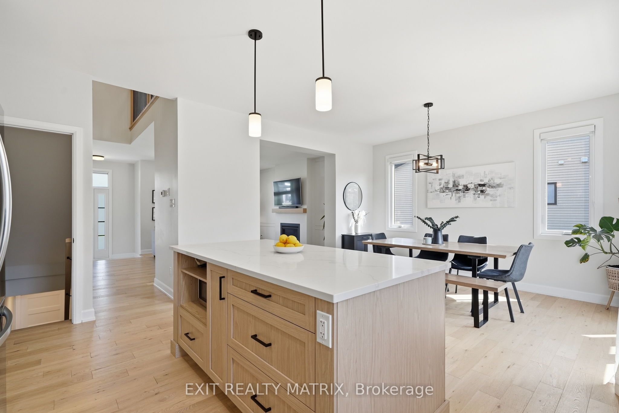 1339 Fribourg Street Property Photo 10