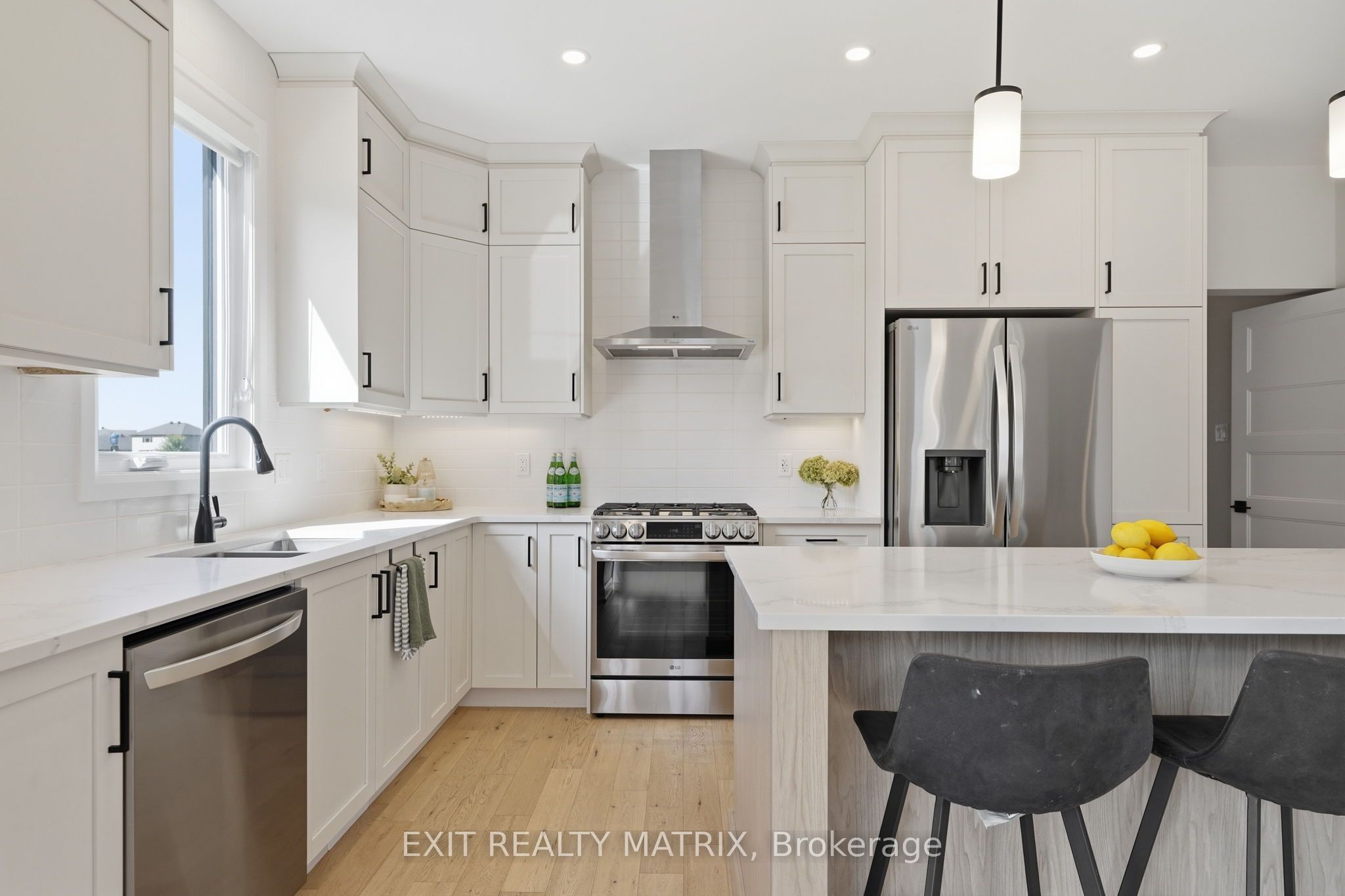 1339 Fribourg Street Property Photo 11