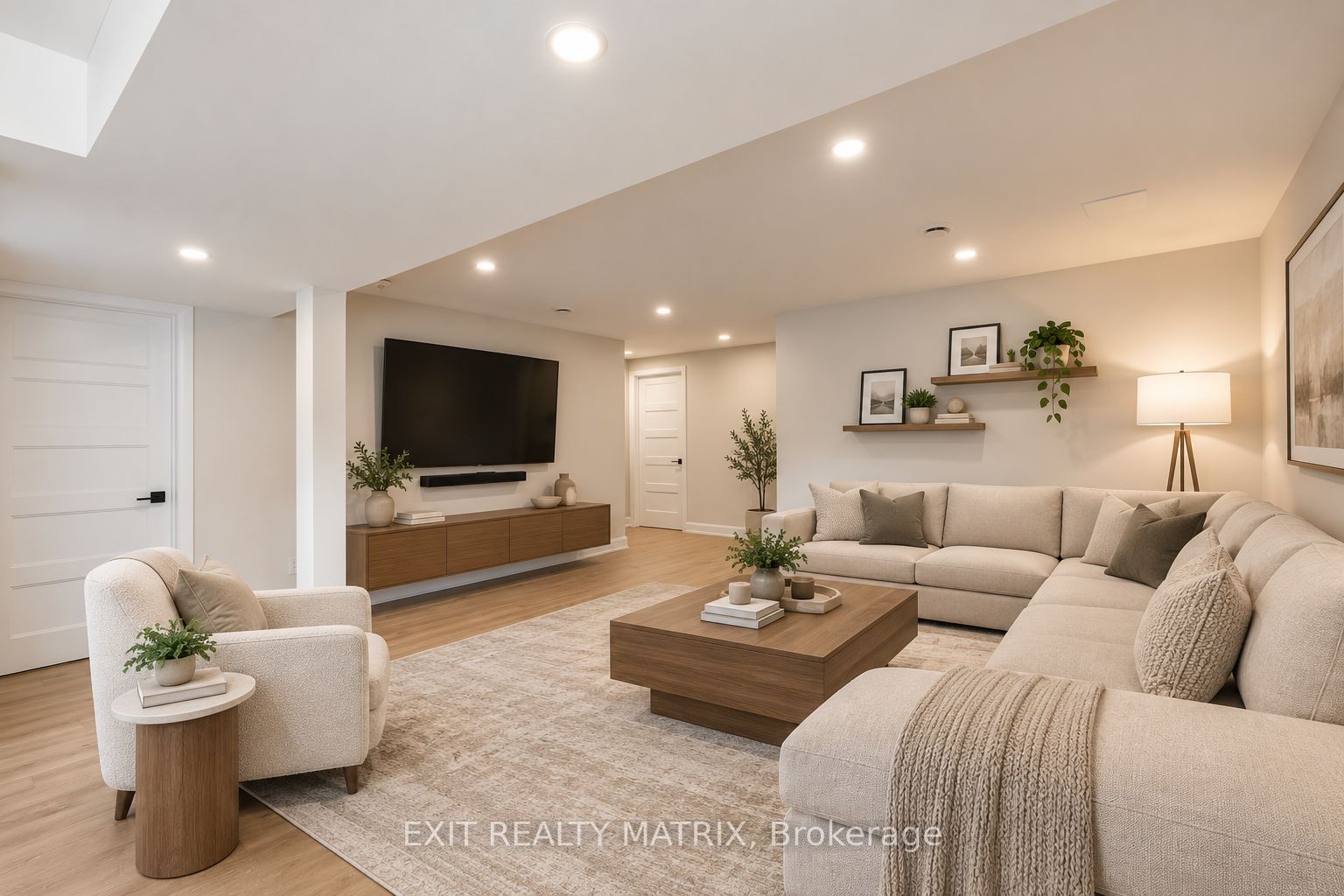 1339 Fribourg Street Property Photo 28