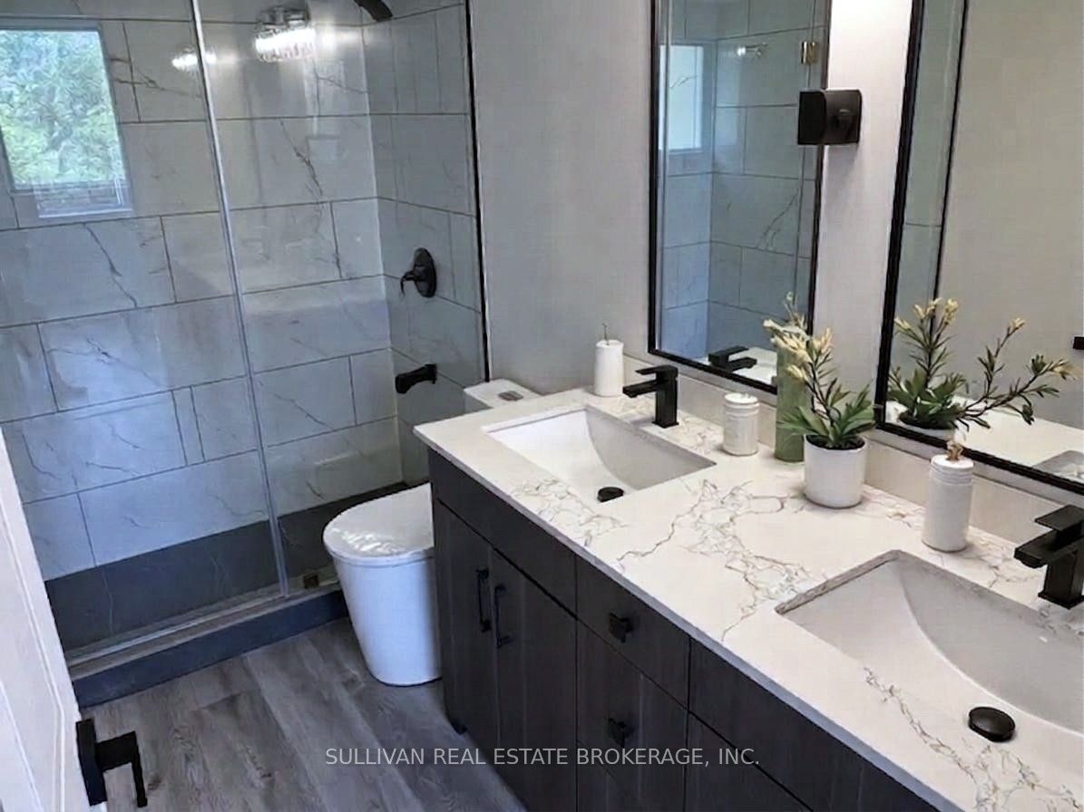 3227 King Street E 702 Property Photo 16