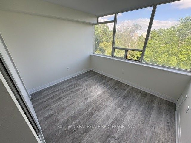 3227 King Street E 702 Property Photo 20