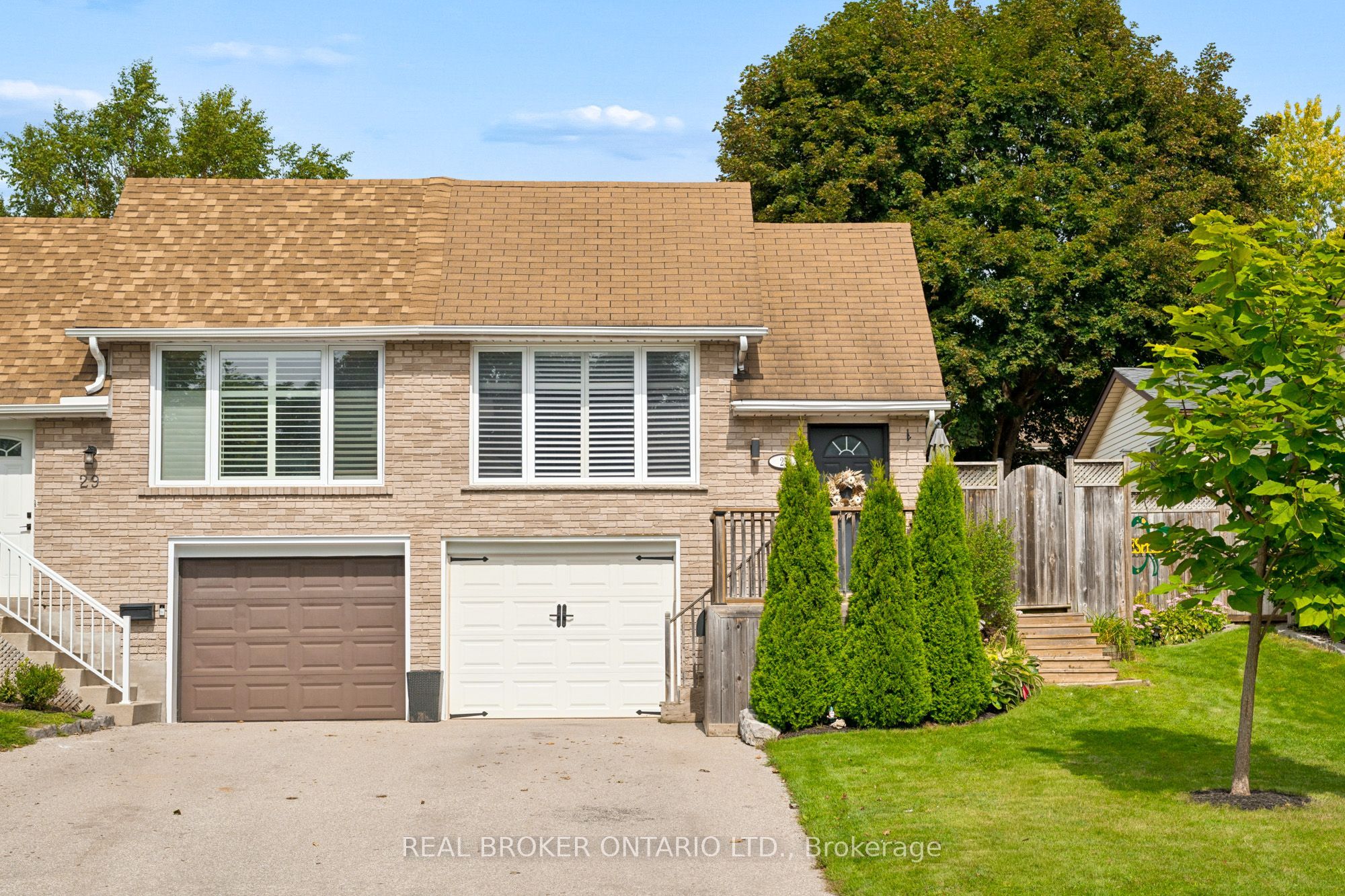 27 Nickolas Crescent